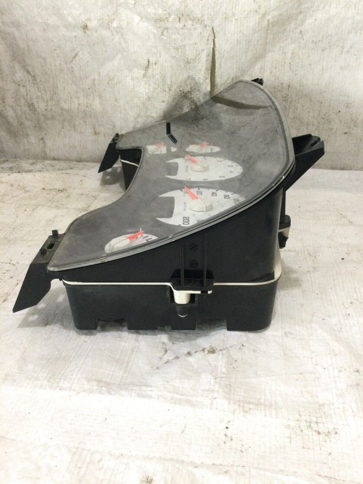 2005 Dodge Ram 1500 Speedometer Instrument Cluster 56051102AG OEM