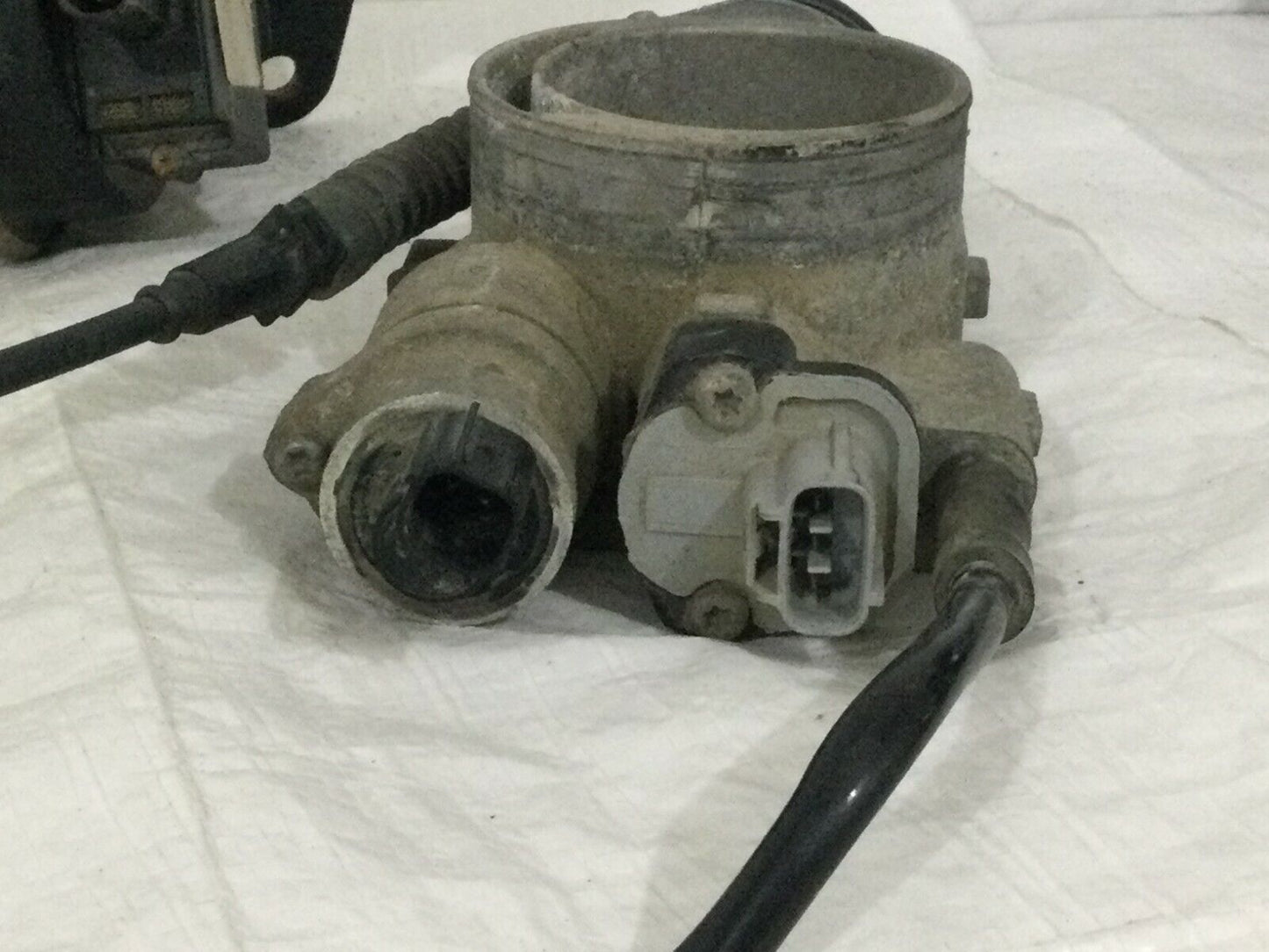 2001-2003 Dodge Durango Throttle Body Valve Assembly 11200015BB OEM 4.7L