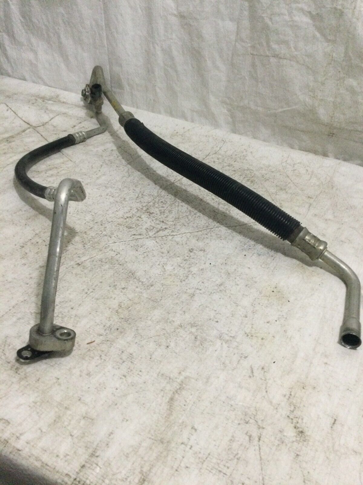2007 Dodge Ram 3500 A/C Refrigerant Liquid Hose 6.7L Diesel OEM