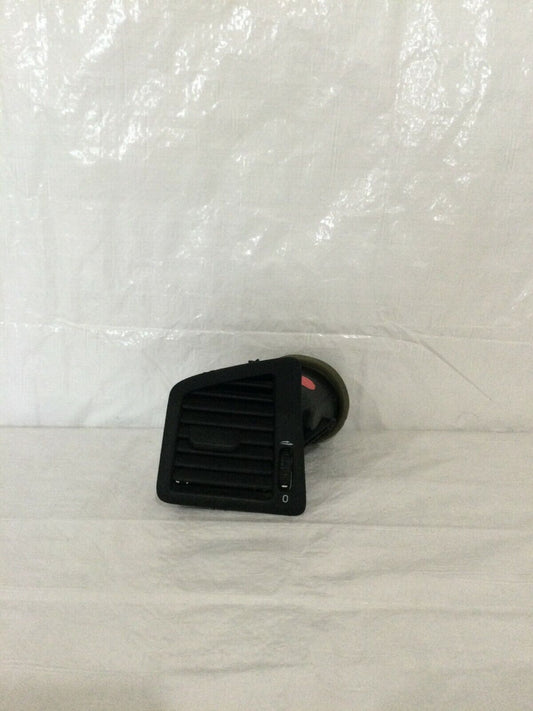 2004 Volvo S60 Left Driver Dash Air Vent OEM 3409373