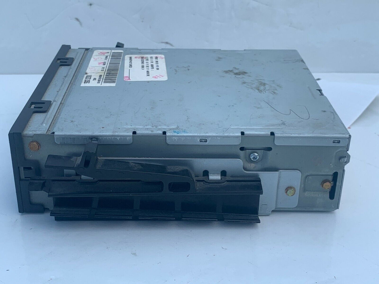 2000-2002 Chevy Silverado 1500 Single CD DVD Player Changer Receiver 16231055 OE