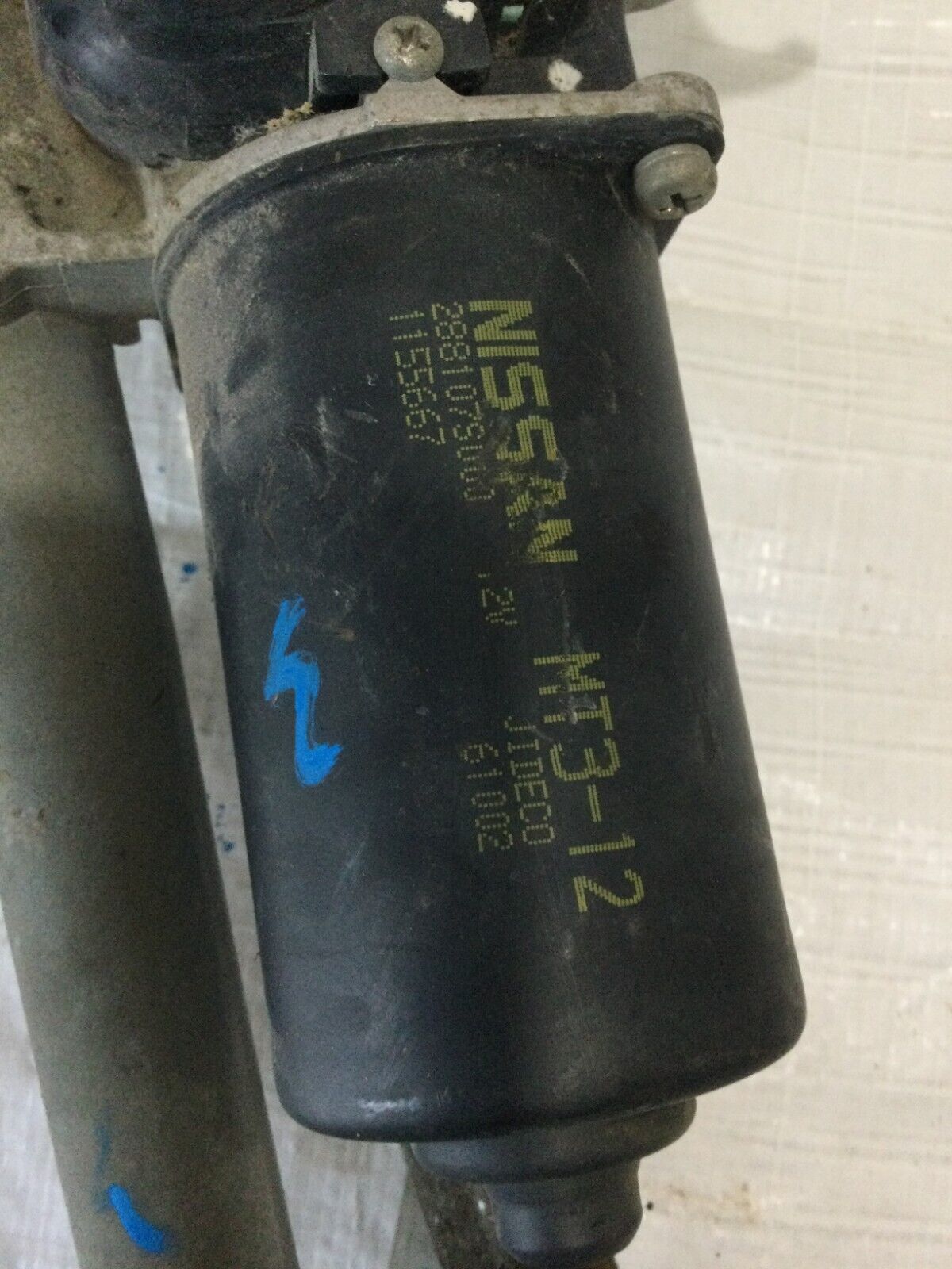 2007 Nissan Titan Front Wiper Motor W/ Linkage OEM 288107S000