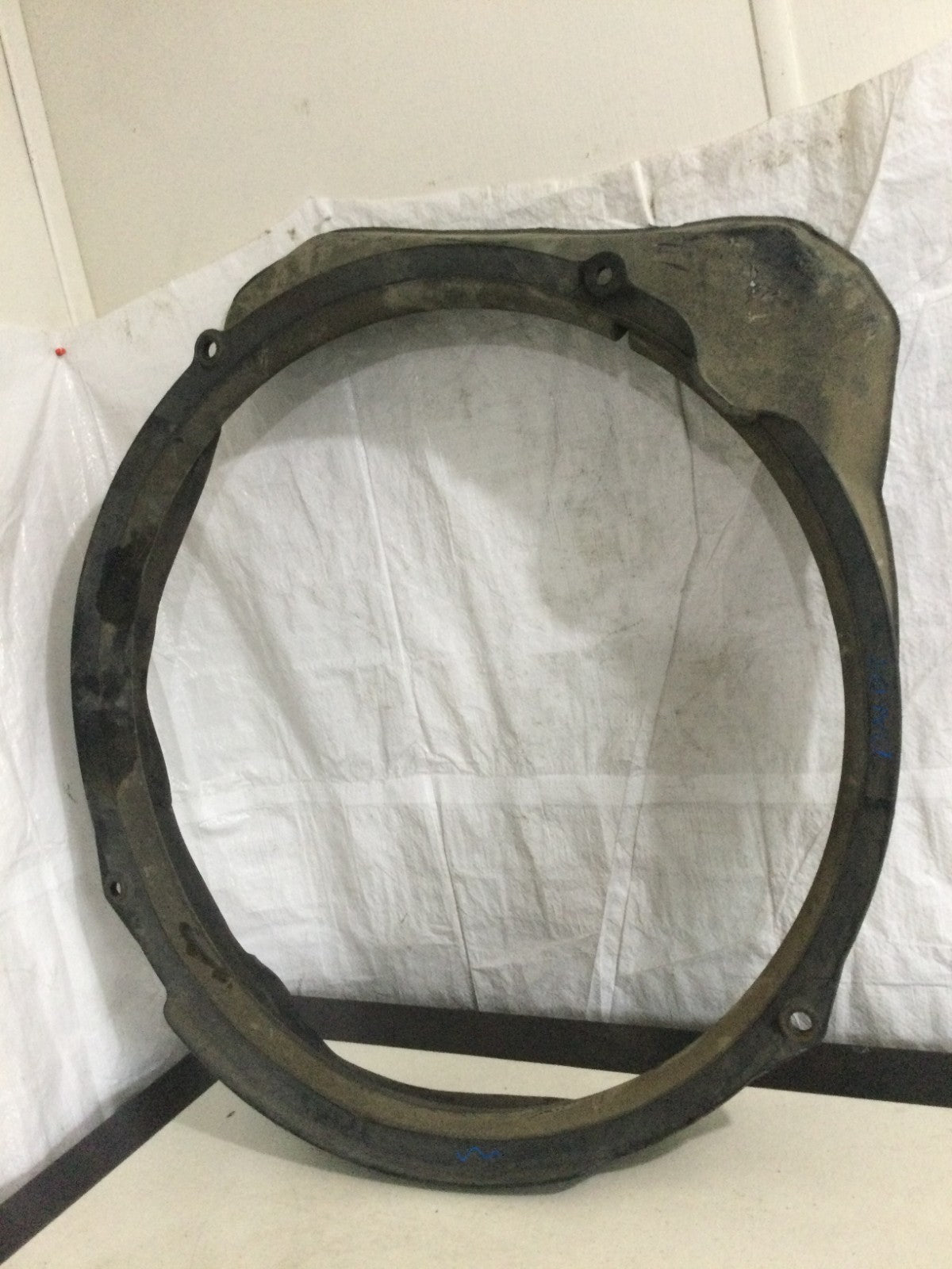 2004-2009 Dodge Ram 2500 3500 Diesel Engine Fan Shroud OEM