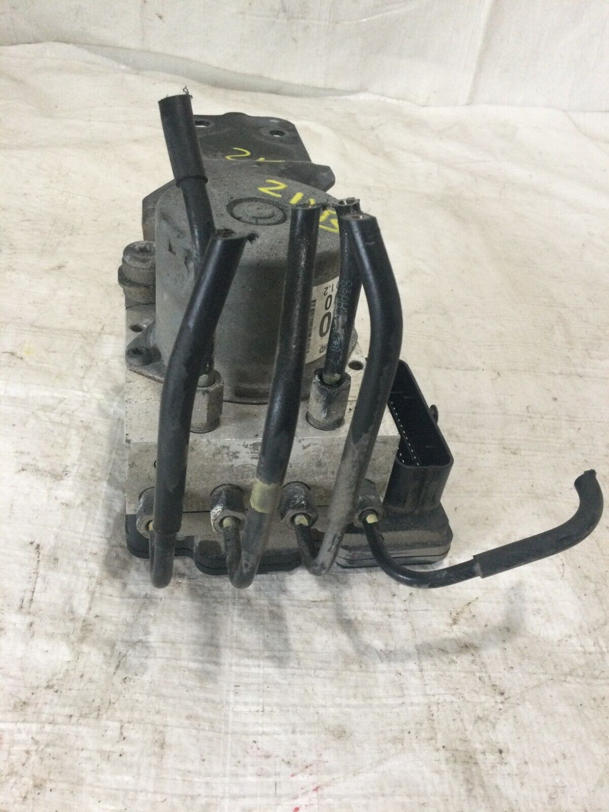 2017 Hyundai Elantra  Anti-lock Brake Parts 58900-F2500 OEM