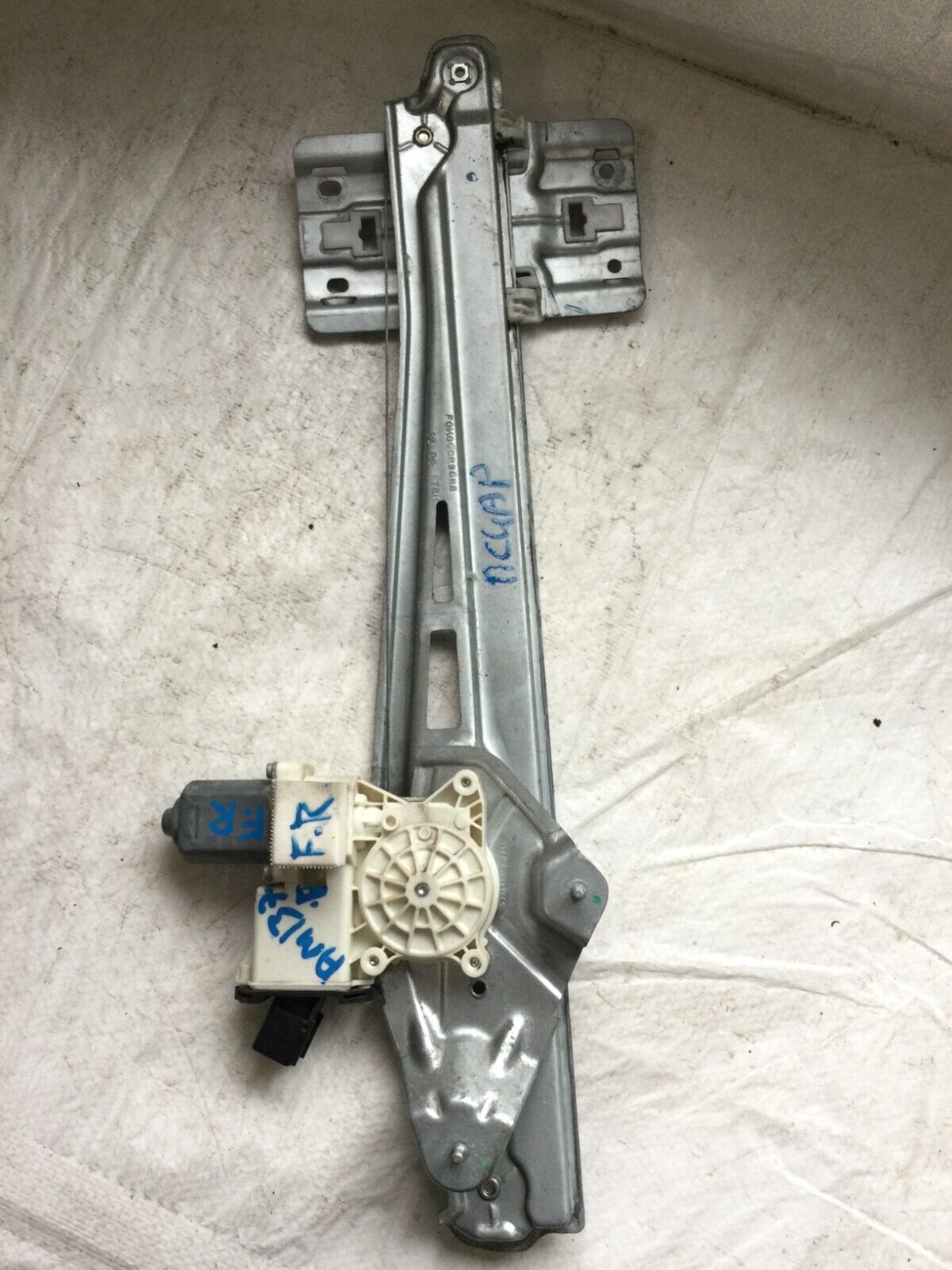 2017 Ford Explorer Front Right Window Regulator Motor OEM