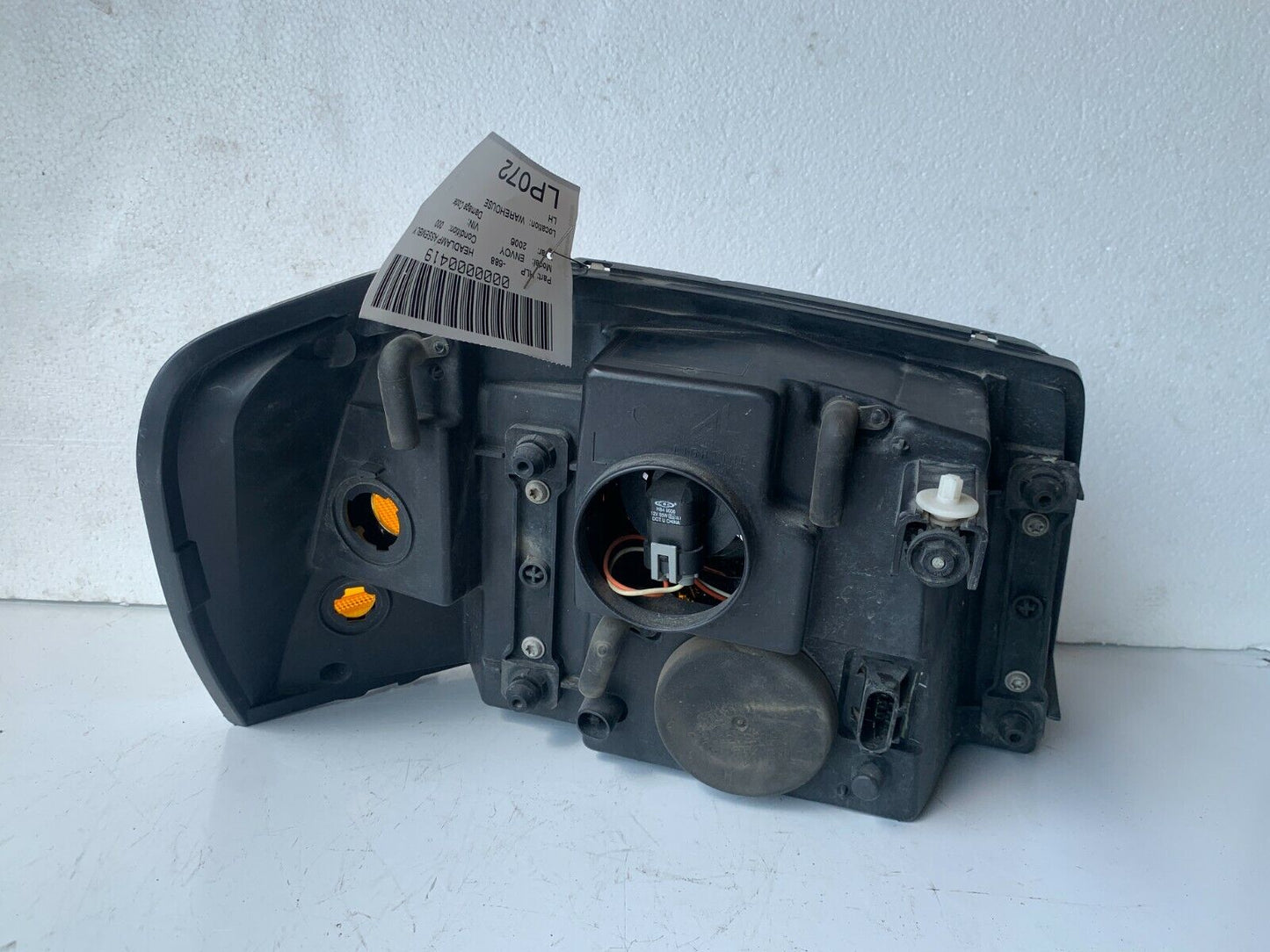 2006 Chevrolet Envoy Headlight Lamp Left Driver Side LH OEM