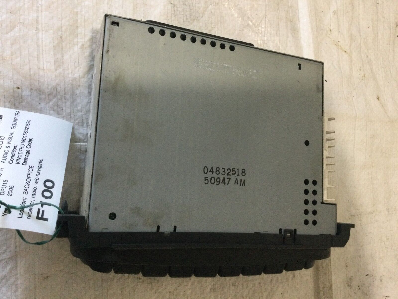 2002-2007 Dodge Ram 1500 AM FM Radio Stereo CD Player P05091507AE OEM