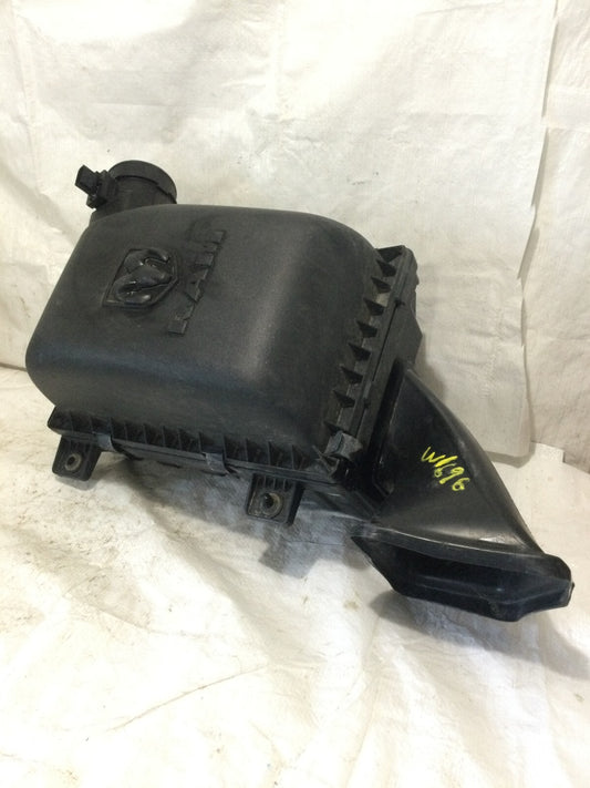 2018 Dodge Ram 1500 Air Cleaner Filter Box Assembly 68190706AB OEM 5.7L