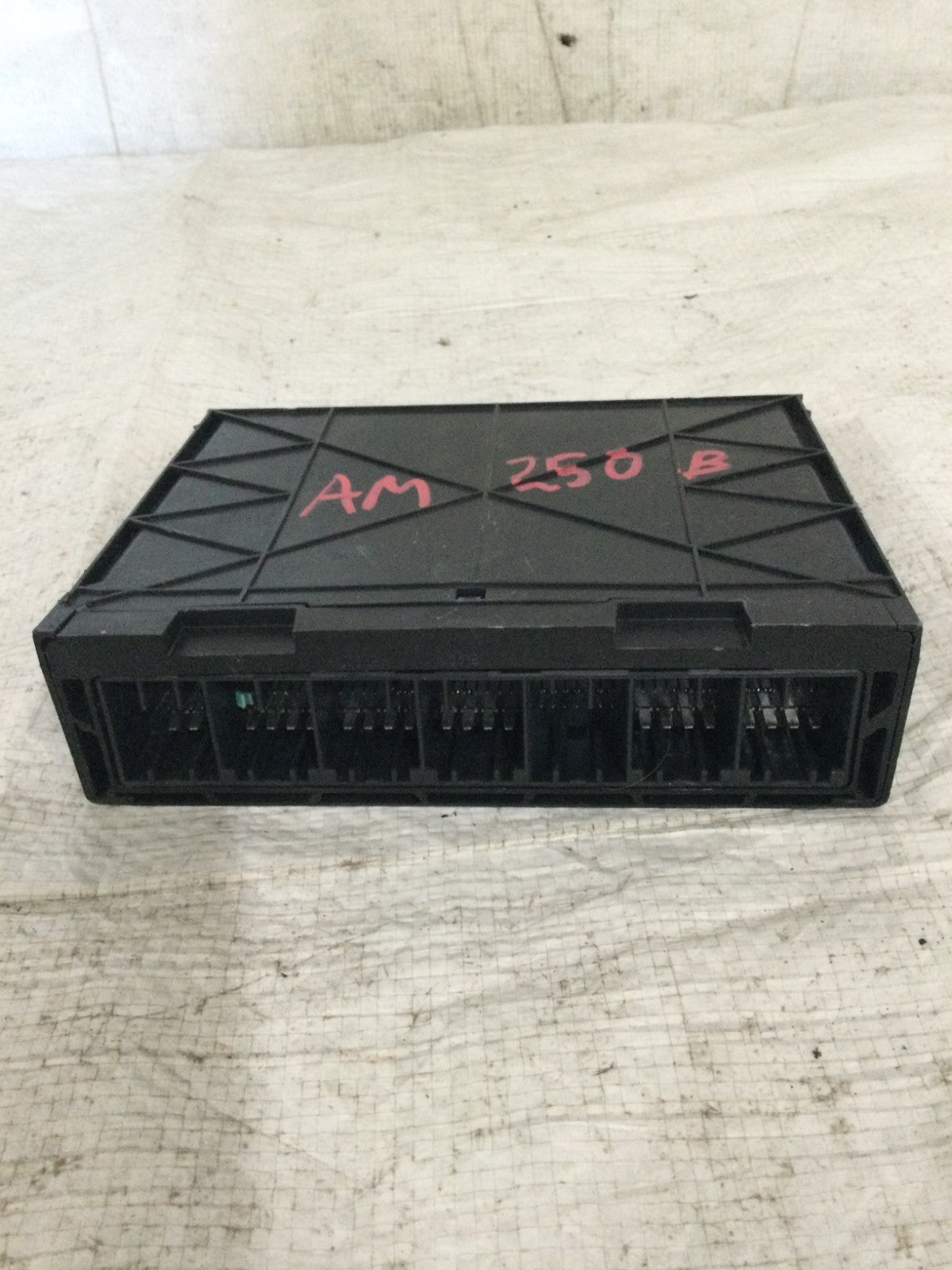 2019-2020 Chevrolet Blazer Body Computer Control Module  OEM 13527737