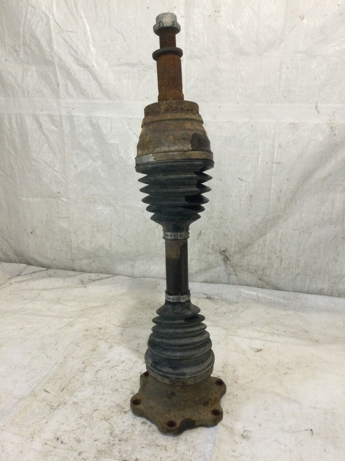 2007 HUMMER H2  Front Right Passenger  Side Axle  Shaft OEM