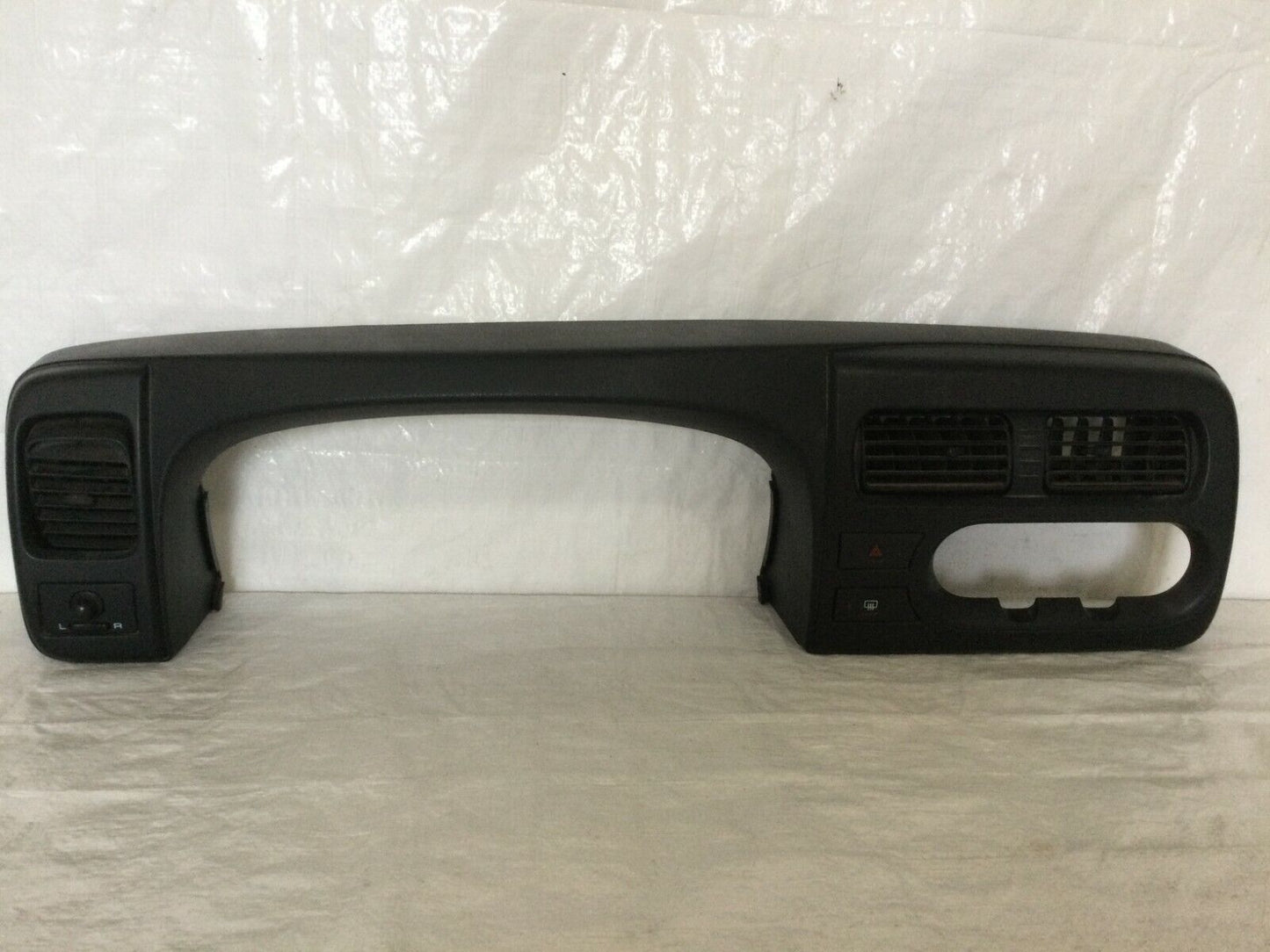 2001 Nissan Xterra Dash Cluster Surround Trim Bezel W/ Air Vent OEM