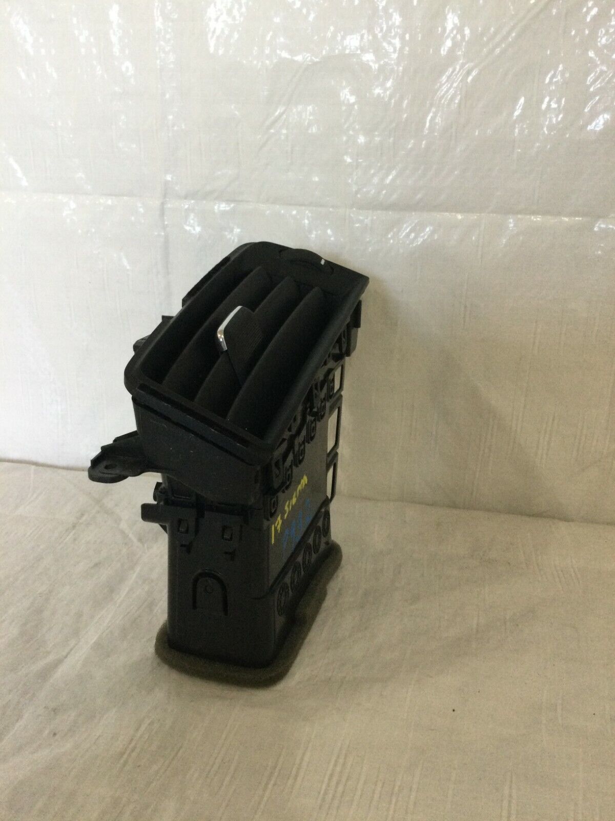 2017 GMC Sierra 1500 Right Passenger Dash Air Vent  OEM 2-4 V8 6.2L 20943683
