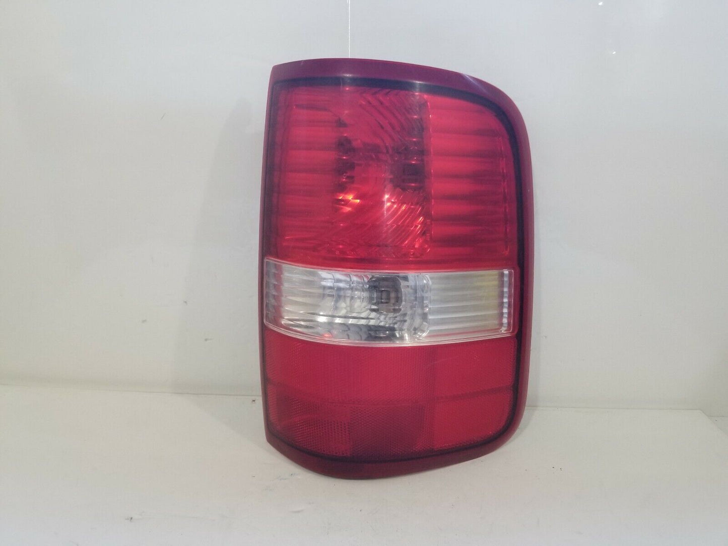 2004-2008 Ford F-150 F150 Tail light Lamp Right Passenger RH OEM