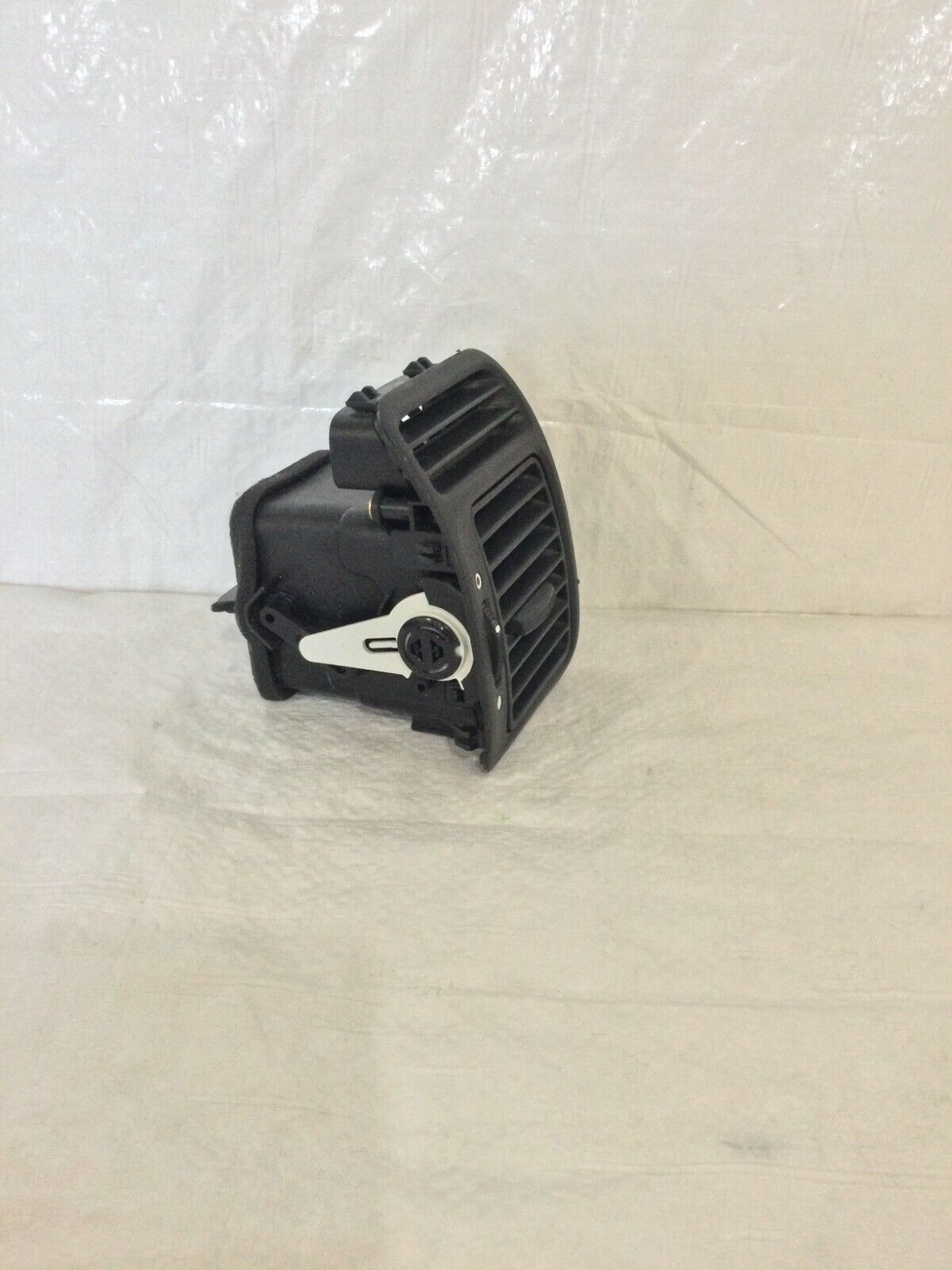 2002-2005 Honda CR-V CRV Dash Air Vent Left Driver Side OEM LH