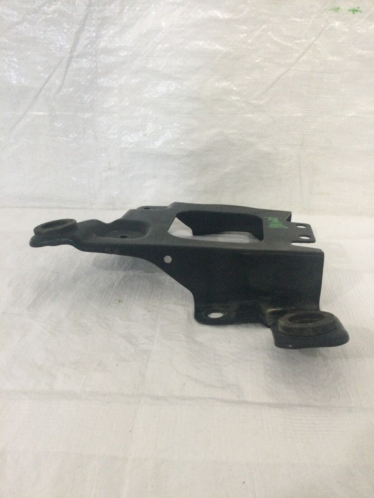 2019 Ford Taurus Battery Tray Support Holder Bracket OEM