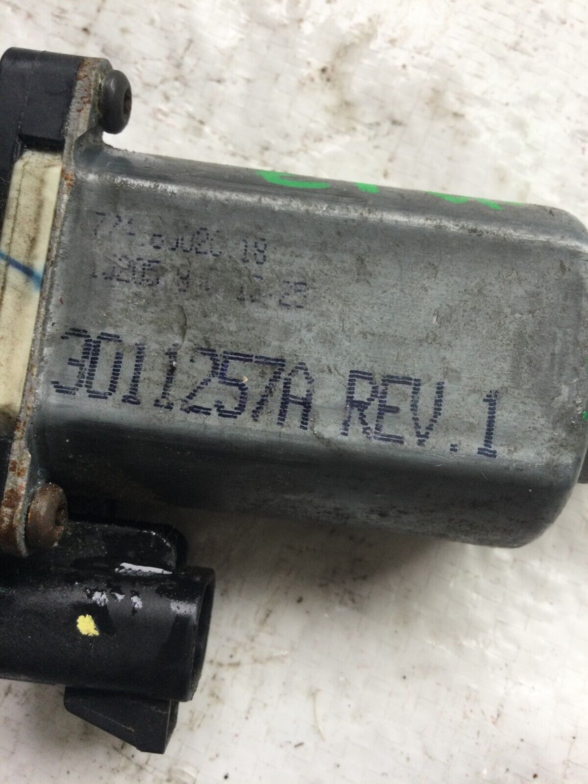 2006 Cadillac Escalade Rear Right Power Window Motor OEM
