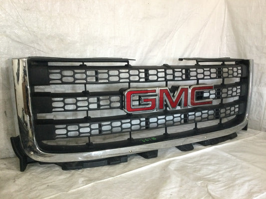 2014 GMC Sierra 2500 6.6L Grille OEM