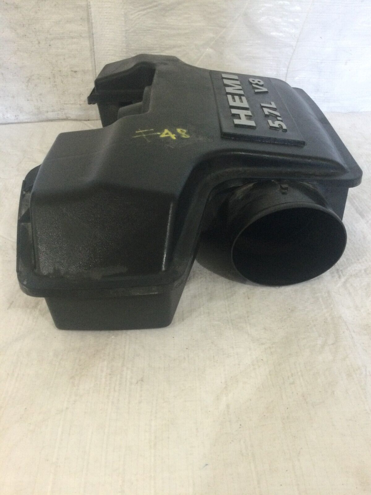 2003-2008 Dodge Ram 1500 5.7L Hemi Air Intake Resonator Housing Box OEM 53032463