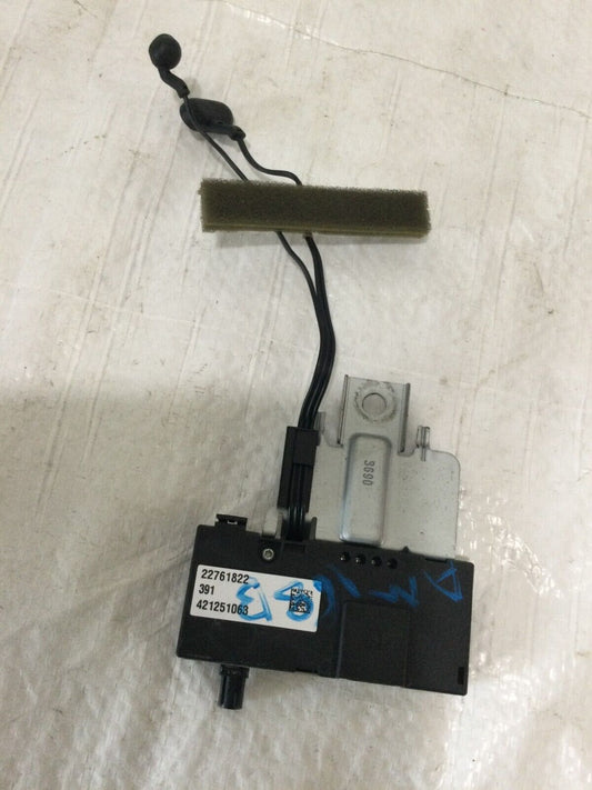 2012 Cadillac CTS Radio Antenna Module 22761822 OEM
