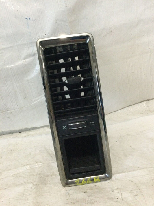 2014 RAM 1500   Right Side AC Heater Vent OEM