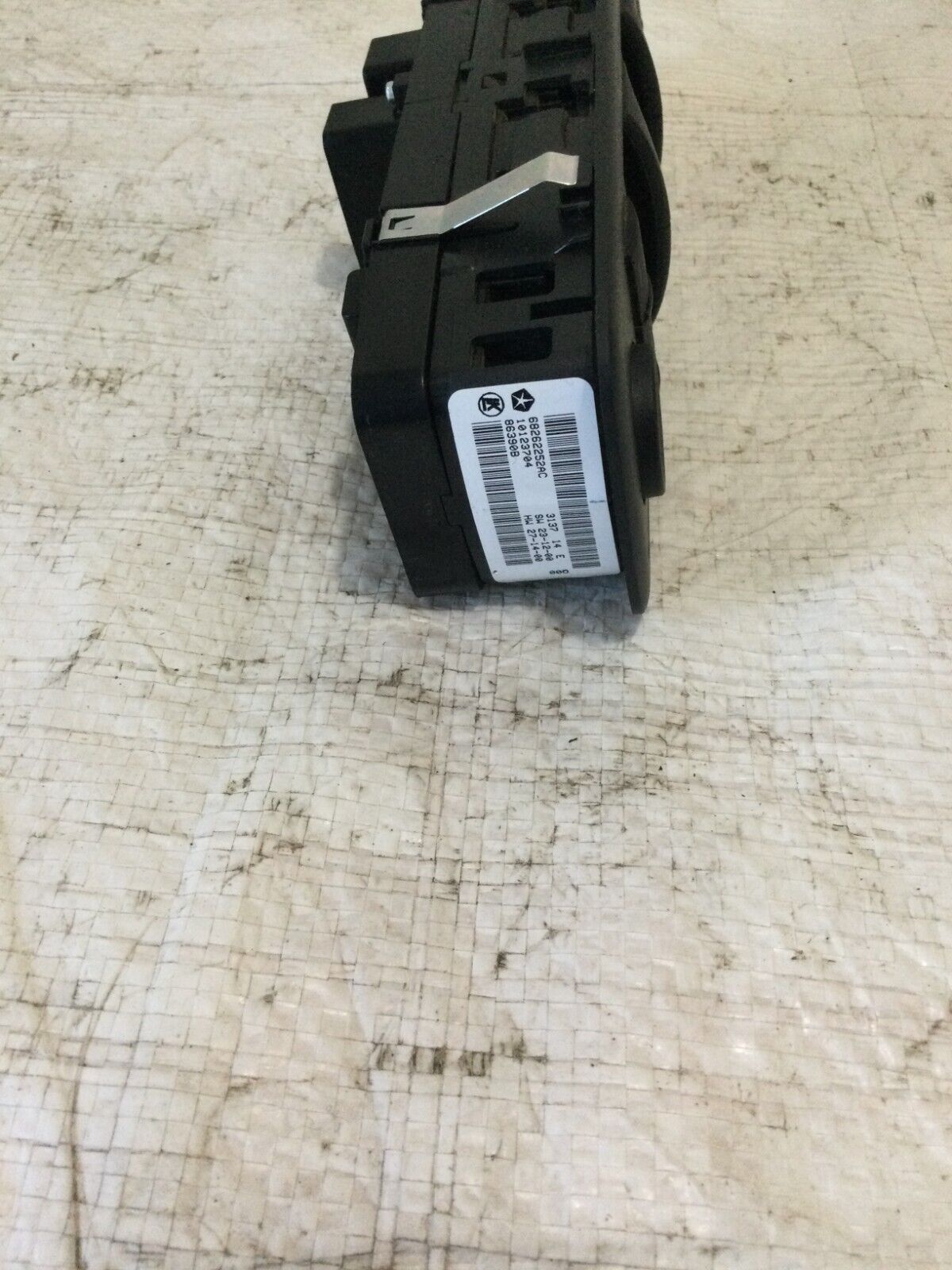 2019 RAM 1500 Front Left Driver Door Master Power Window Switch 68262252AC OEM