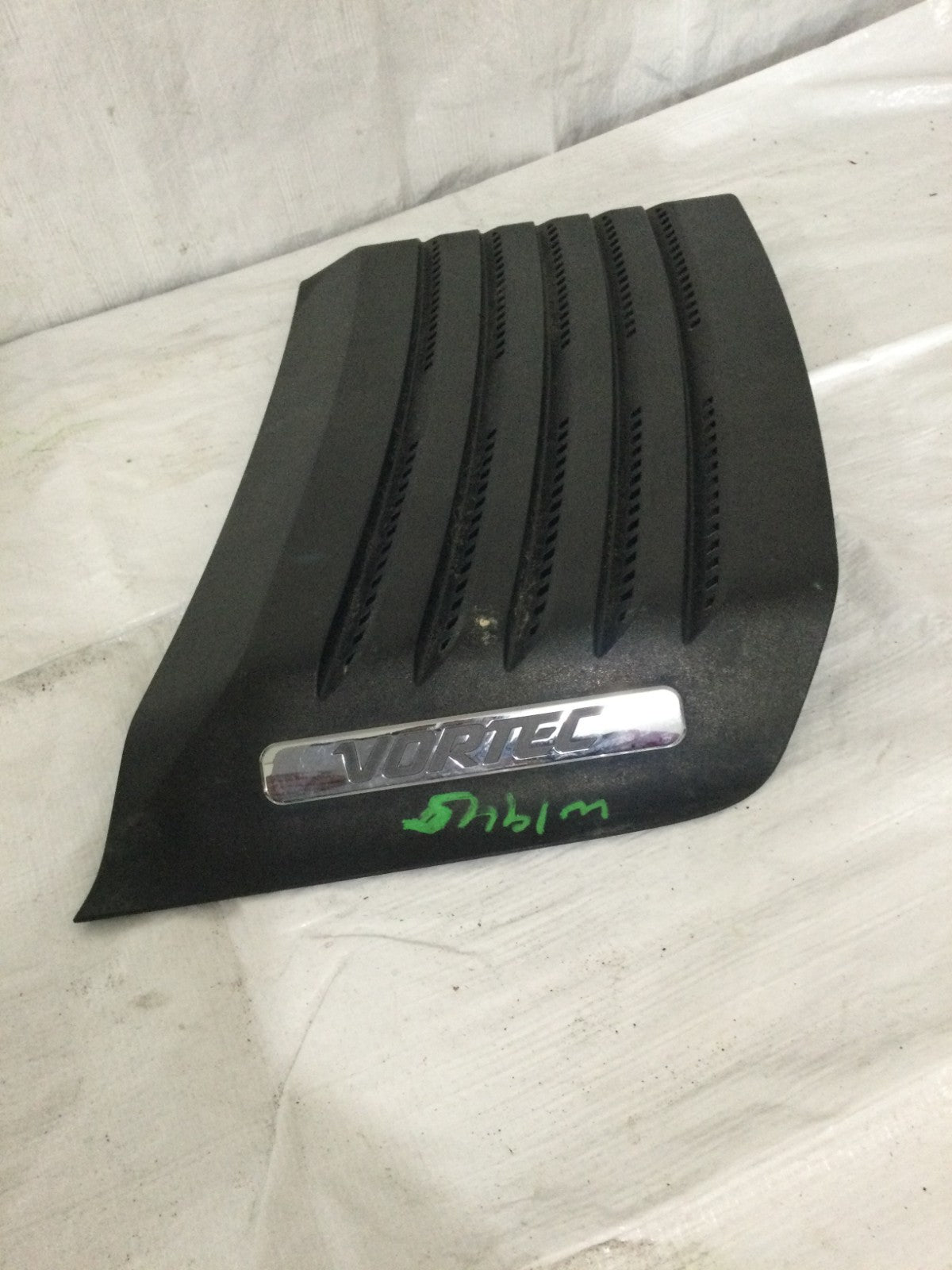 2007-2010 Chevy Silverado 2500 3500 Right Hood Scoop Insert Vortec OEM
