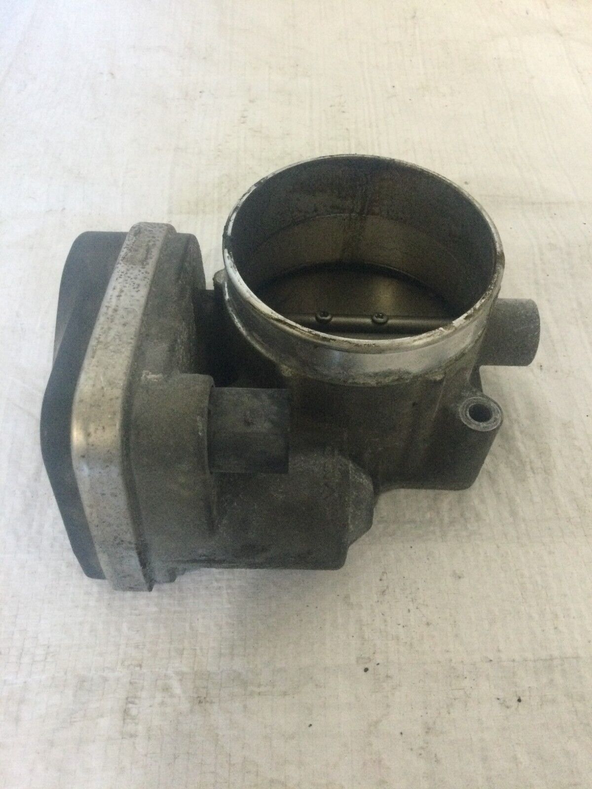 2003-2004 Dodge Ram 1500 Throttle Body Valve Assembly  5.7L 53032120AC