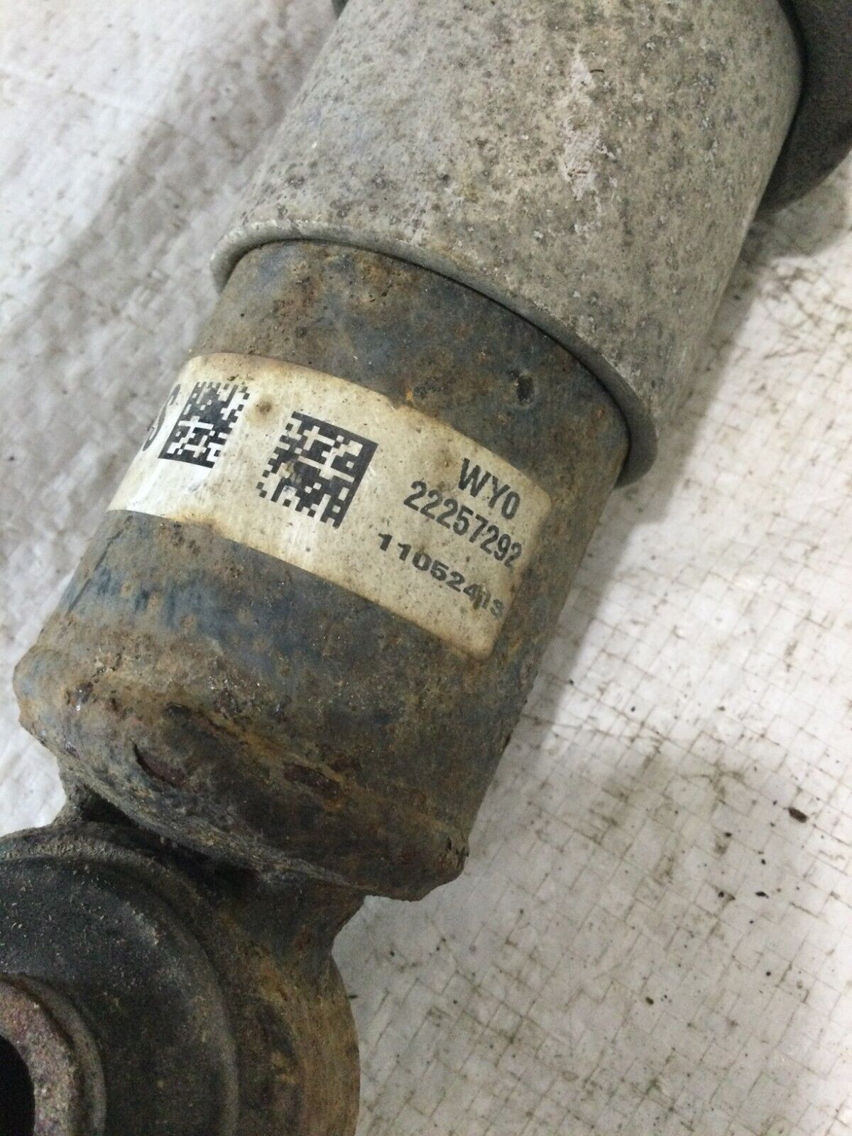 2005 Chevrolet Tahoe Rear Shock Absorber OEM