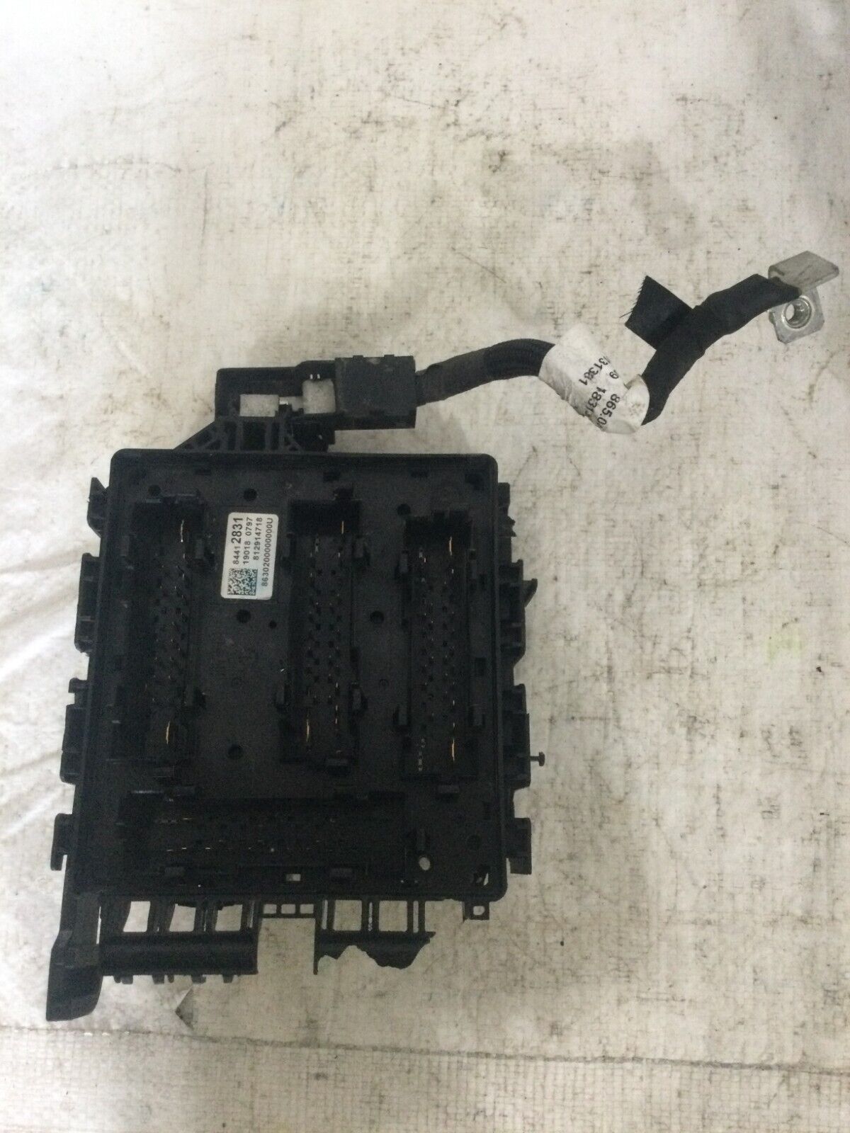 2019-2021 Chevrolet Blazer Fuse Relay Junction Block OEM 3.6L 84412831