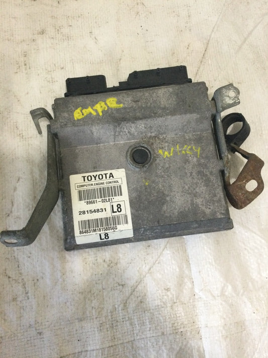 2009 Toyota Matrix Engine Control Module 89661-02L81 ECM OEM (DAMAGE HOUSING )