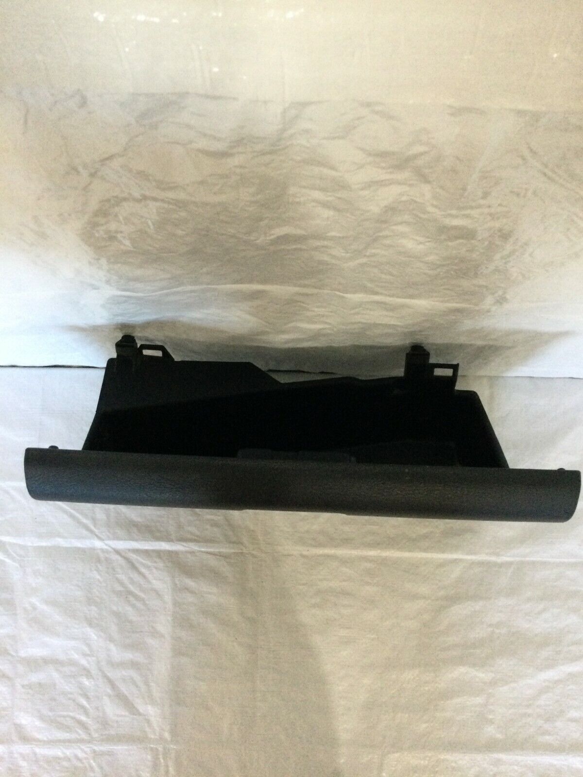 2004-2005 Dodge Ram 2500 Glove Box Assembly OEM 