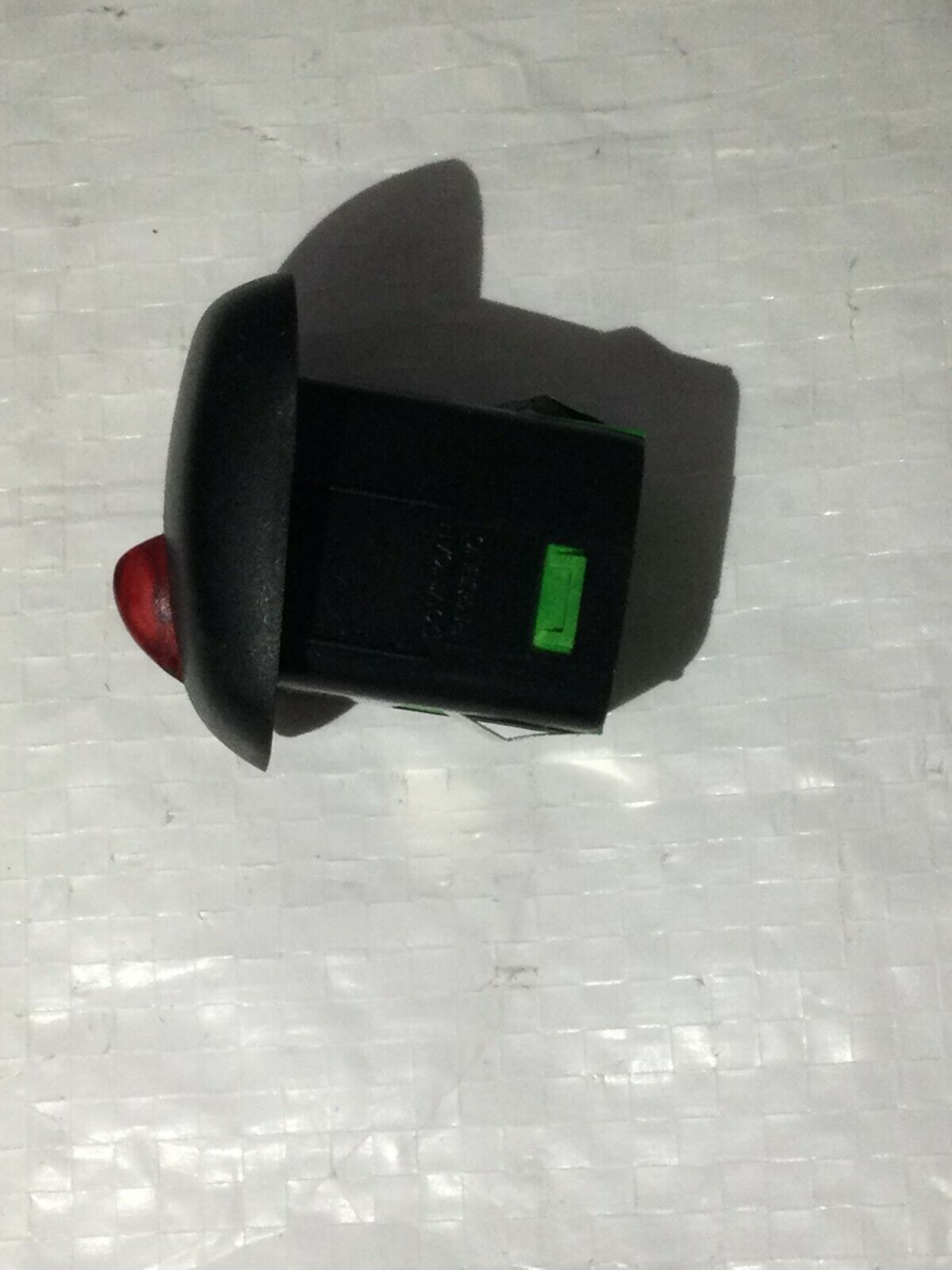 2004 Volvo S60 Security Alarm LED Light Sensor OEM 8624286