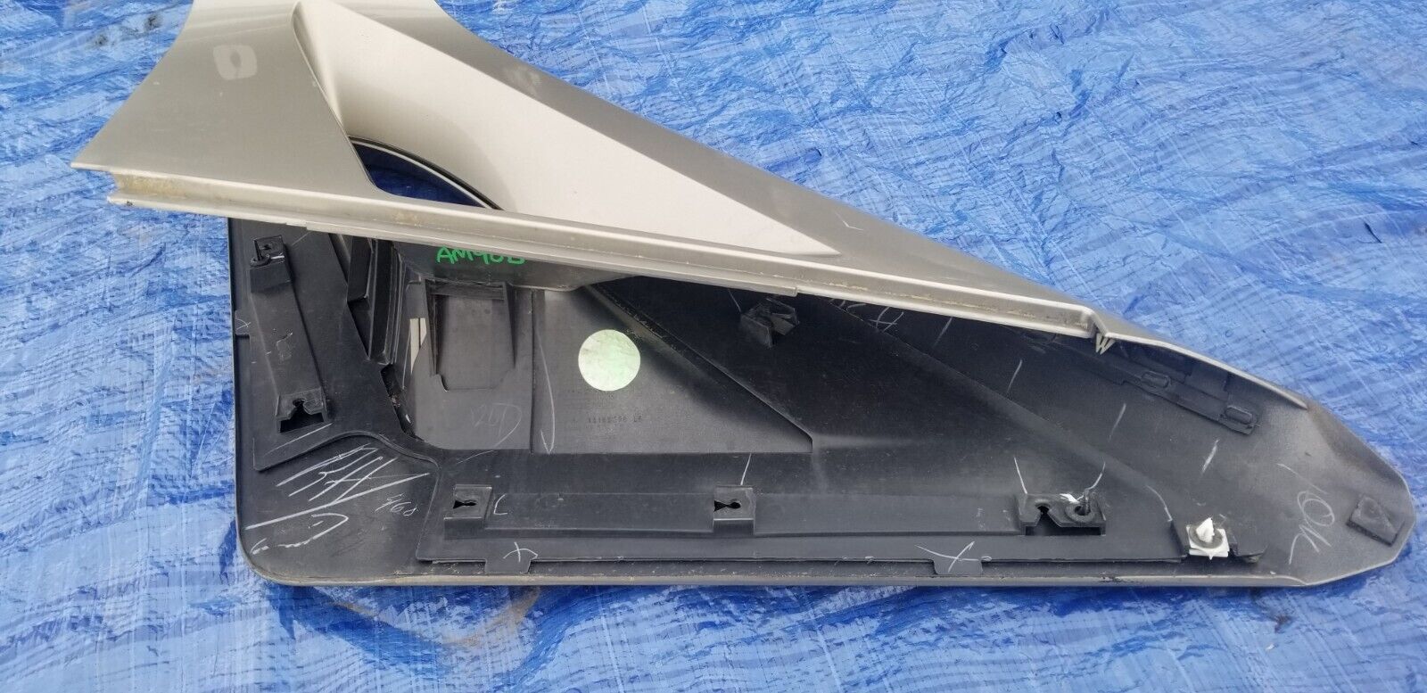 2003-2006 Cadillac Escalade EXT  Right Pass Side Outer Sail Panel Pillar OEM