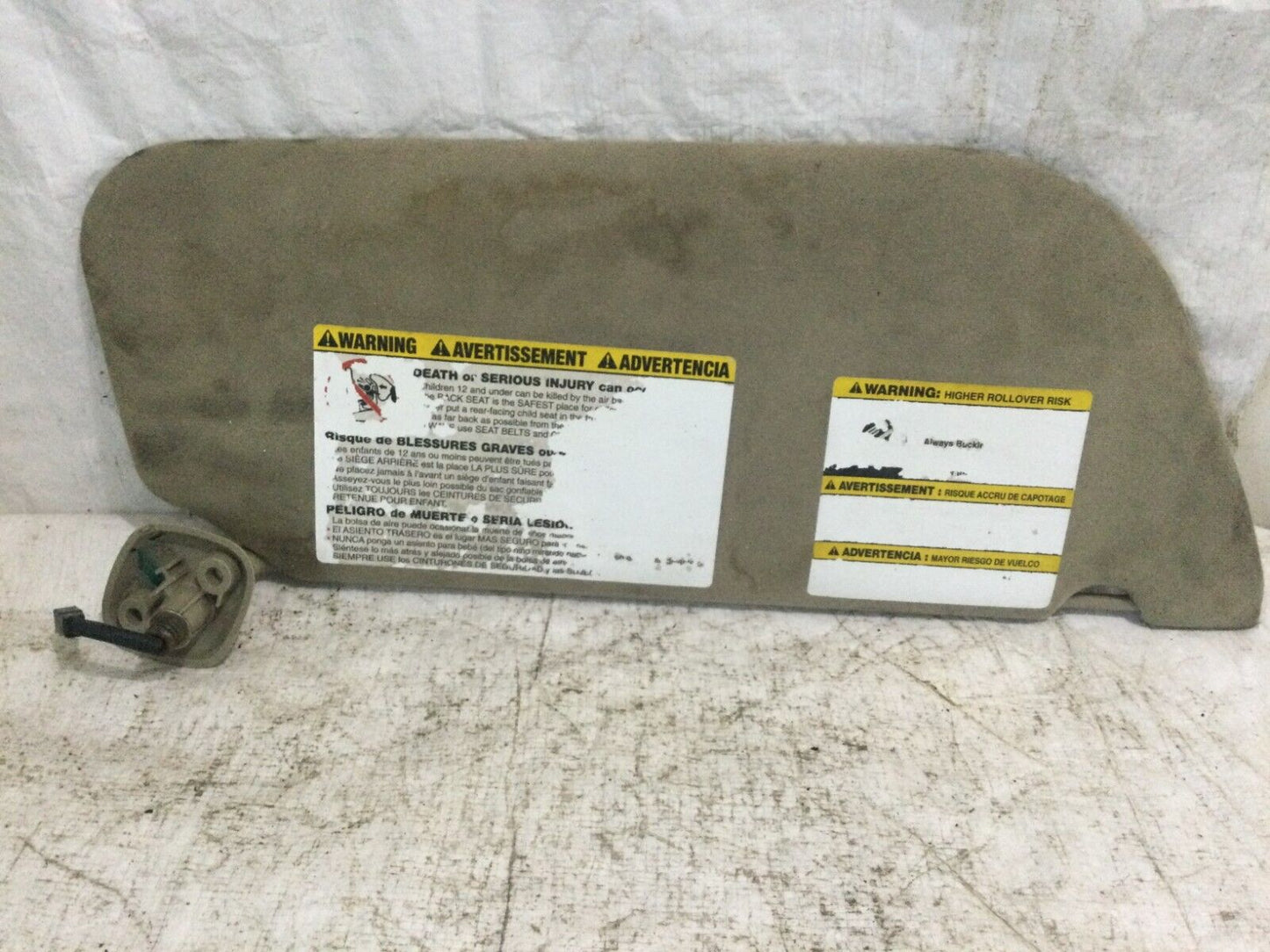 2006 Ford F-350SD Illuminated Sun Visor Left Driver Side OEM LH