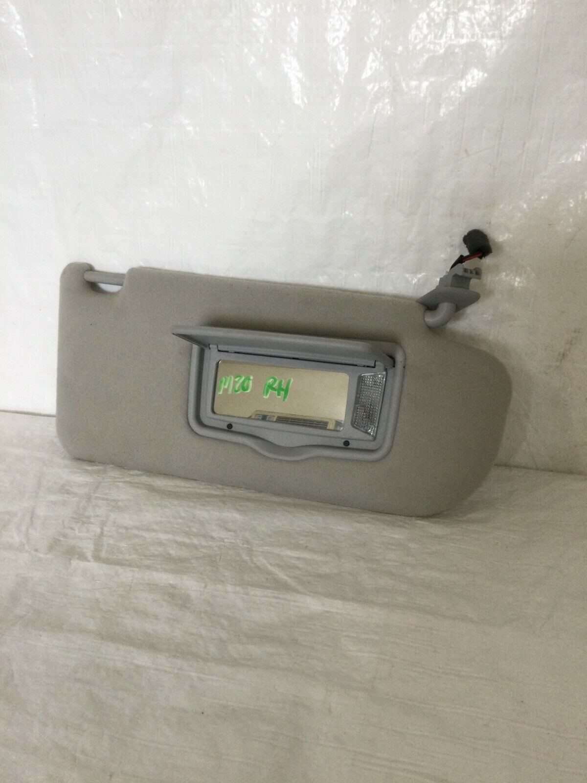 2005 Mazda 6 Sun Visor Right Passenger Side OEM RH