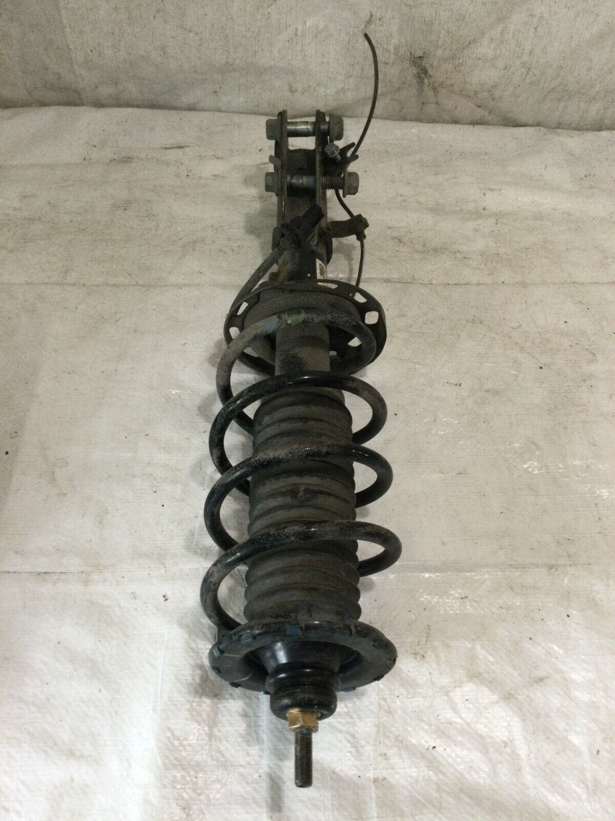 2019 Honda HR-V Passenger Right Front Strut  Assembly 51610-T7X-A530M1 OEM