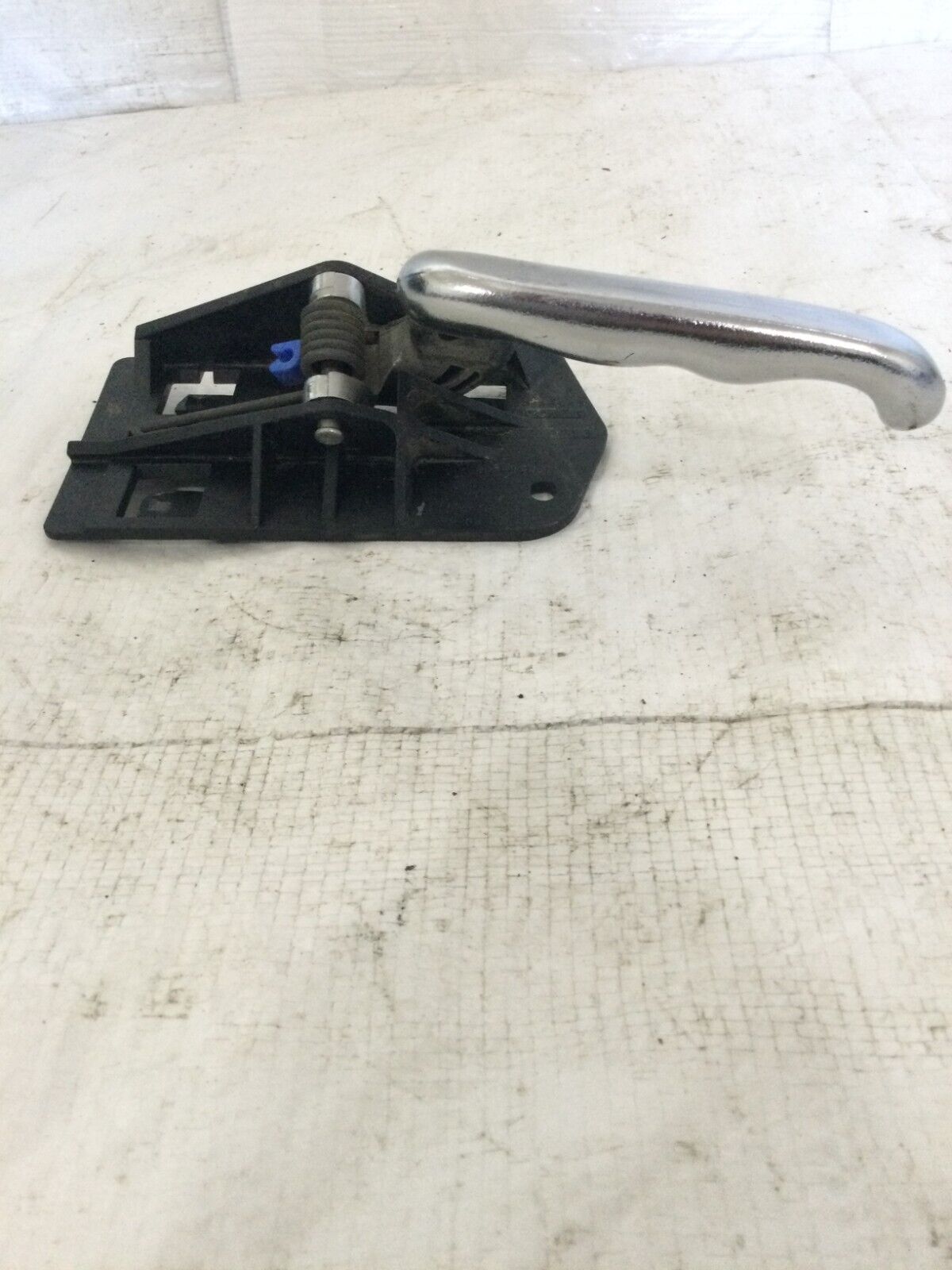 2003-2006 Cadillac Escalade EXT Right Rear Interior Chrome Door Handle OEM