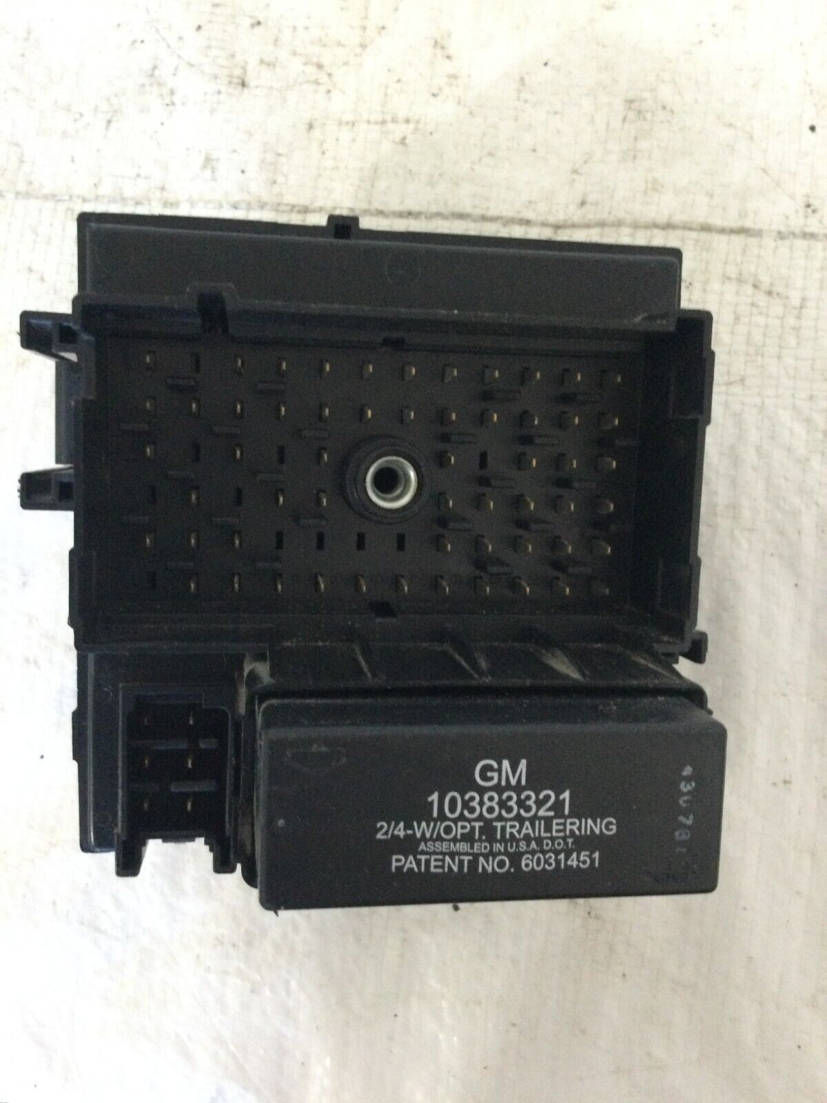 2003-2006 Cadillac Escalade EXT  Dash Fuse Box Relay Module OEM 15058033