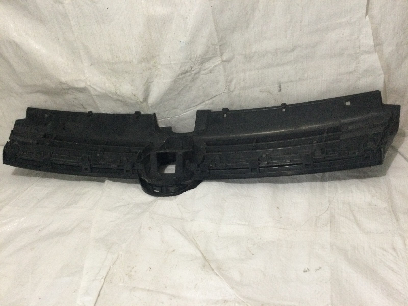 2018 Volkswagen Golf Upper Center Grille W/Emblem  5G0853653Q OEM