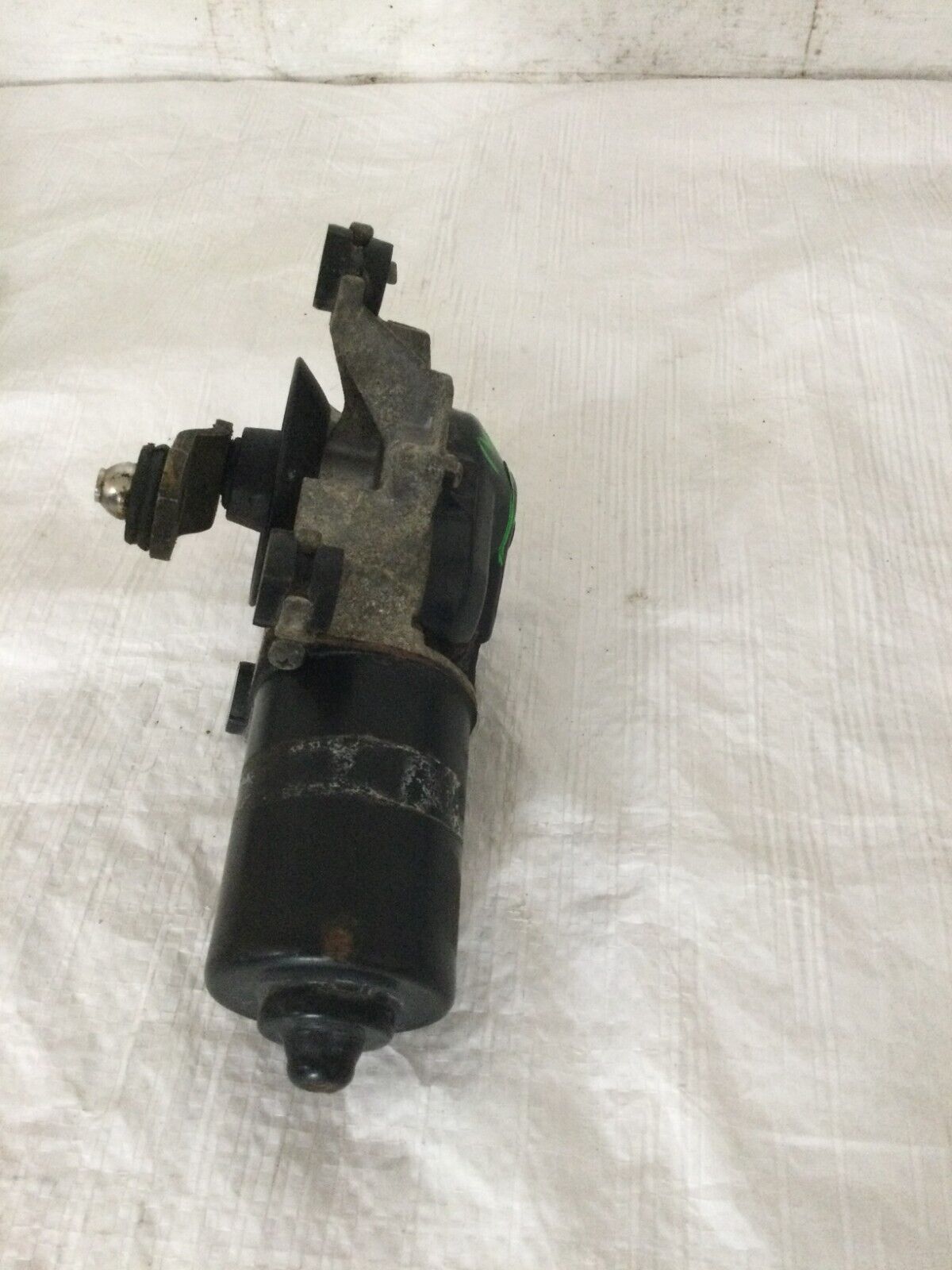2001 Nissan Xterra Frond Windshield Wiper Motor OEM
