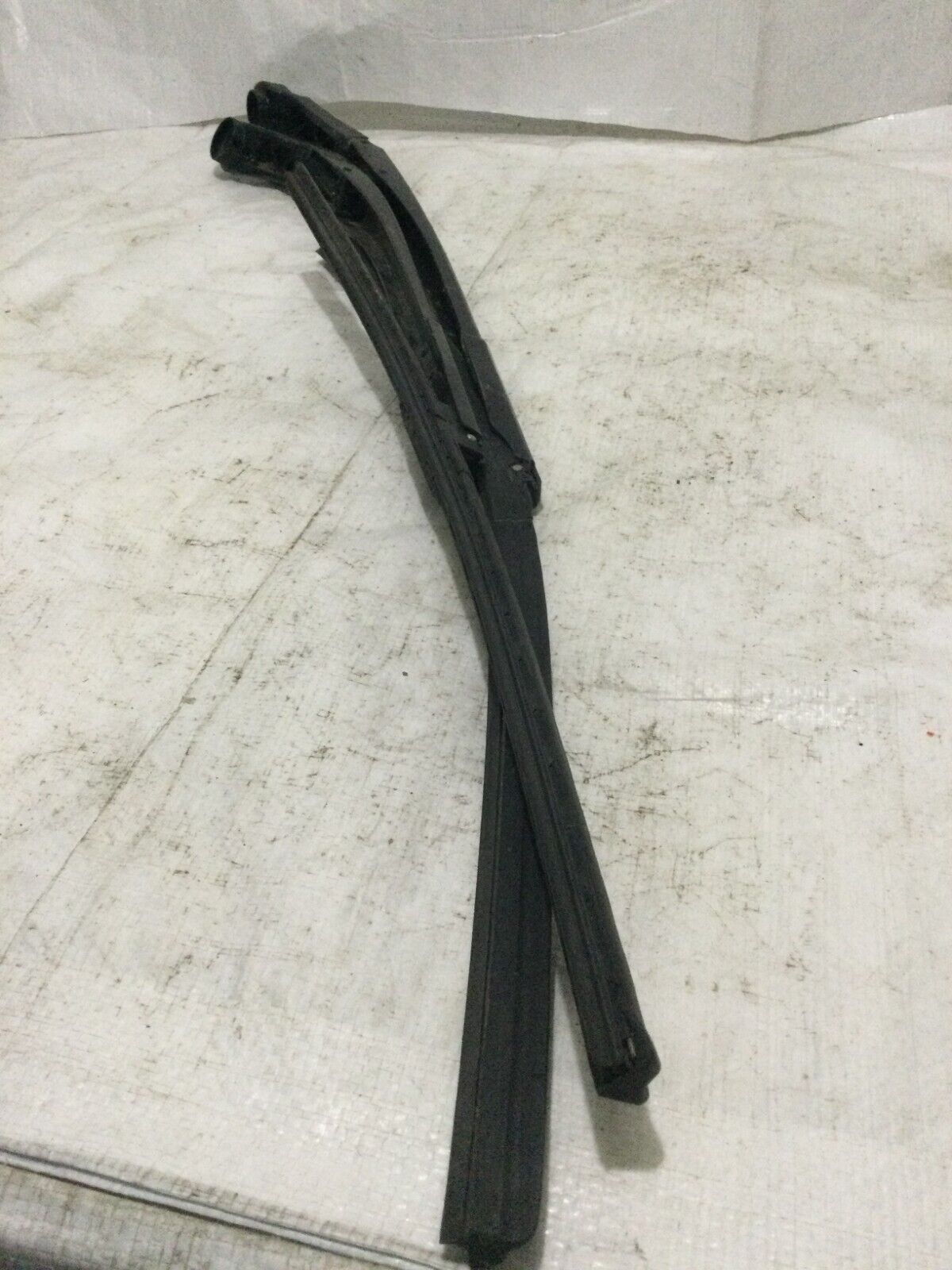 2016 Toyota Camry Wiper Arm Set OEM Left Right