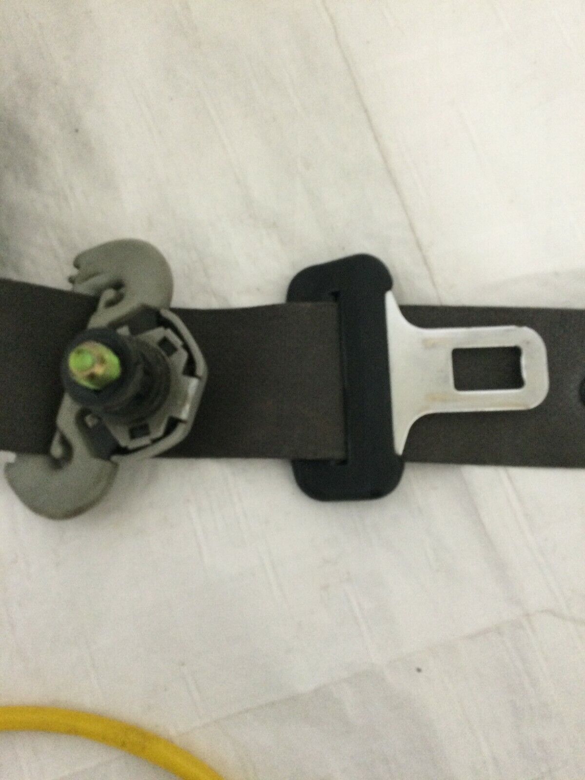 1999-2006 - Suzuki XL-7 XL7 Grand Vitara Passenger Side Seat Belt Retractor OEM