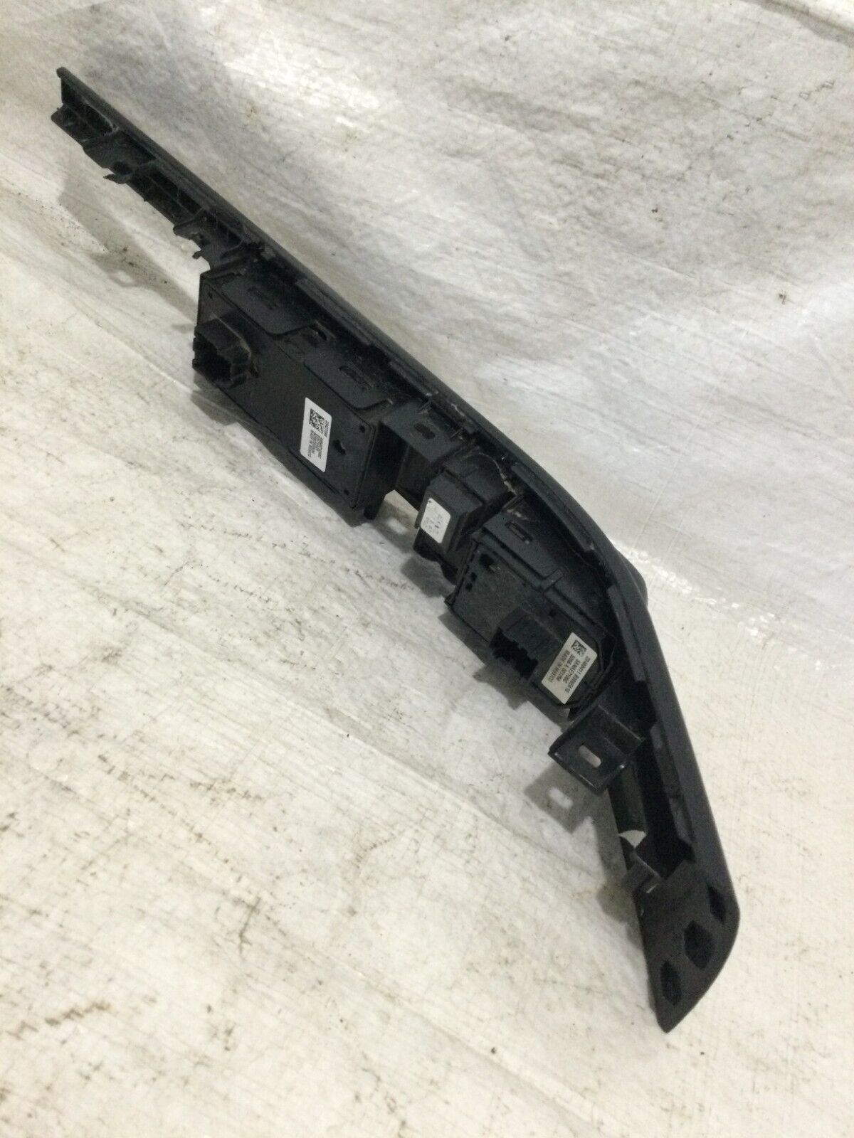2018 Chevrolet Silverado 1500 Front  Left Driver Side Power Window Switch OEM