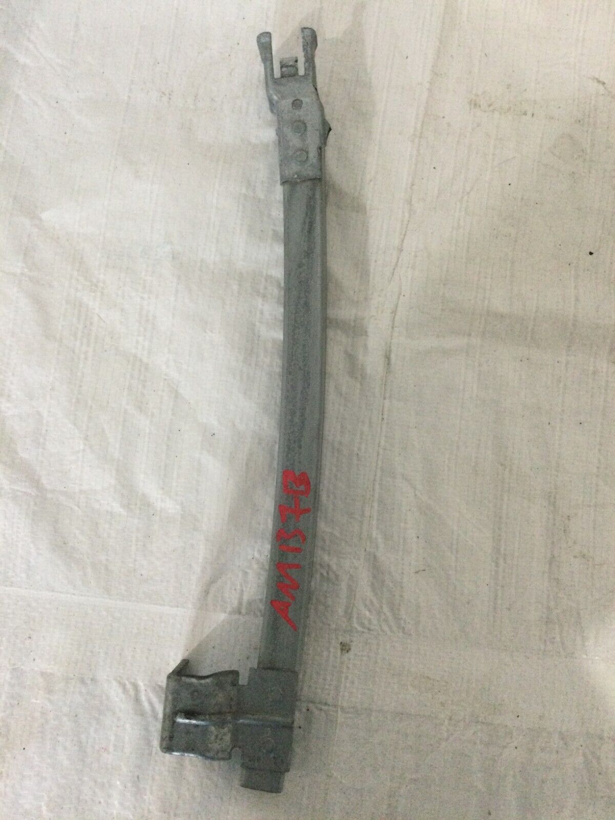2017 Ford Explorer Front Left Window Glass Lower Channel OEM