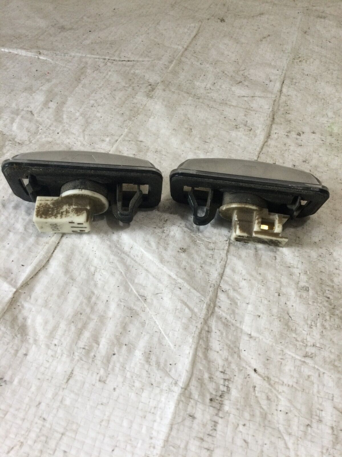 2018 TOYOTA 86 License Plate Light OEM 