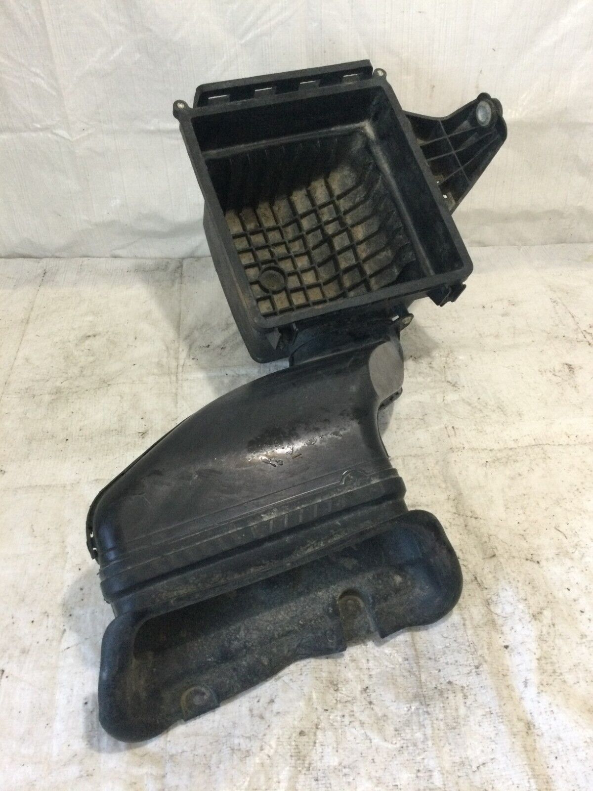 2020 Ford F-150 F150 Engine Air Filter Cleaner Housing Box FL34-9600-AG OEM