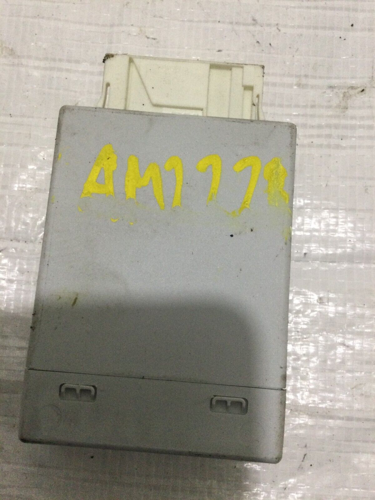 2004 BMW 7-Series Air Suspension  Pump Control  Module  OEM