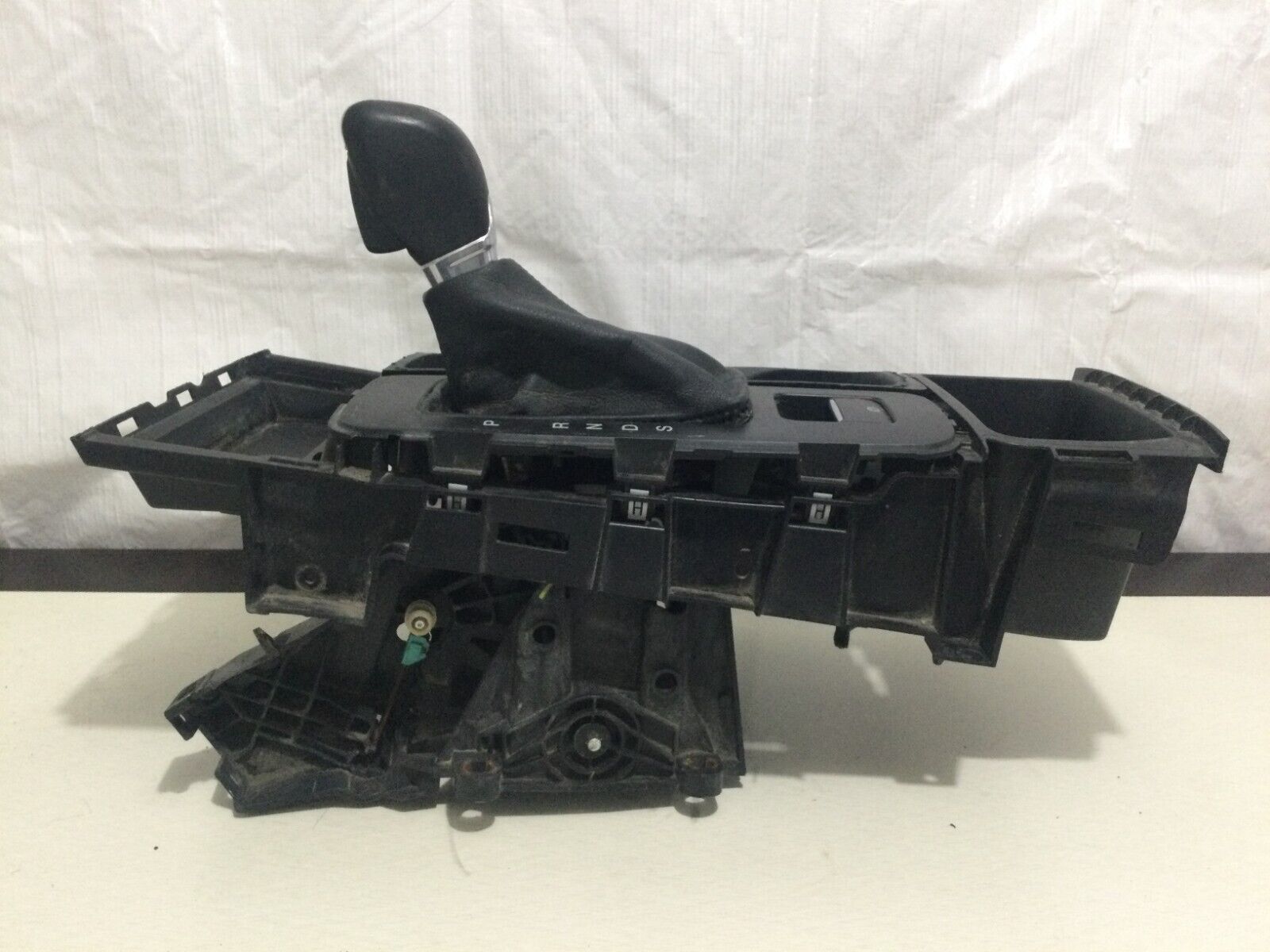 2017-2019 Ford Escape Floor Shifter Gear w/ Center Console Bezel Trim OEM