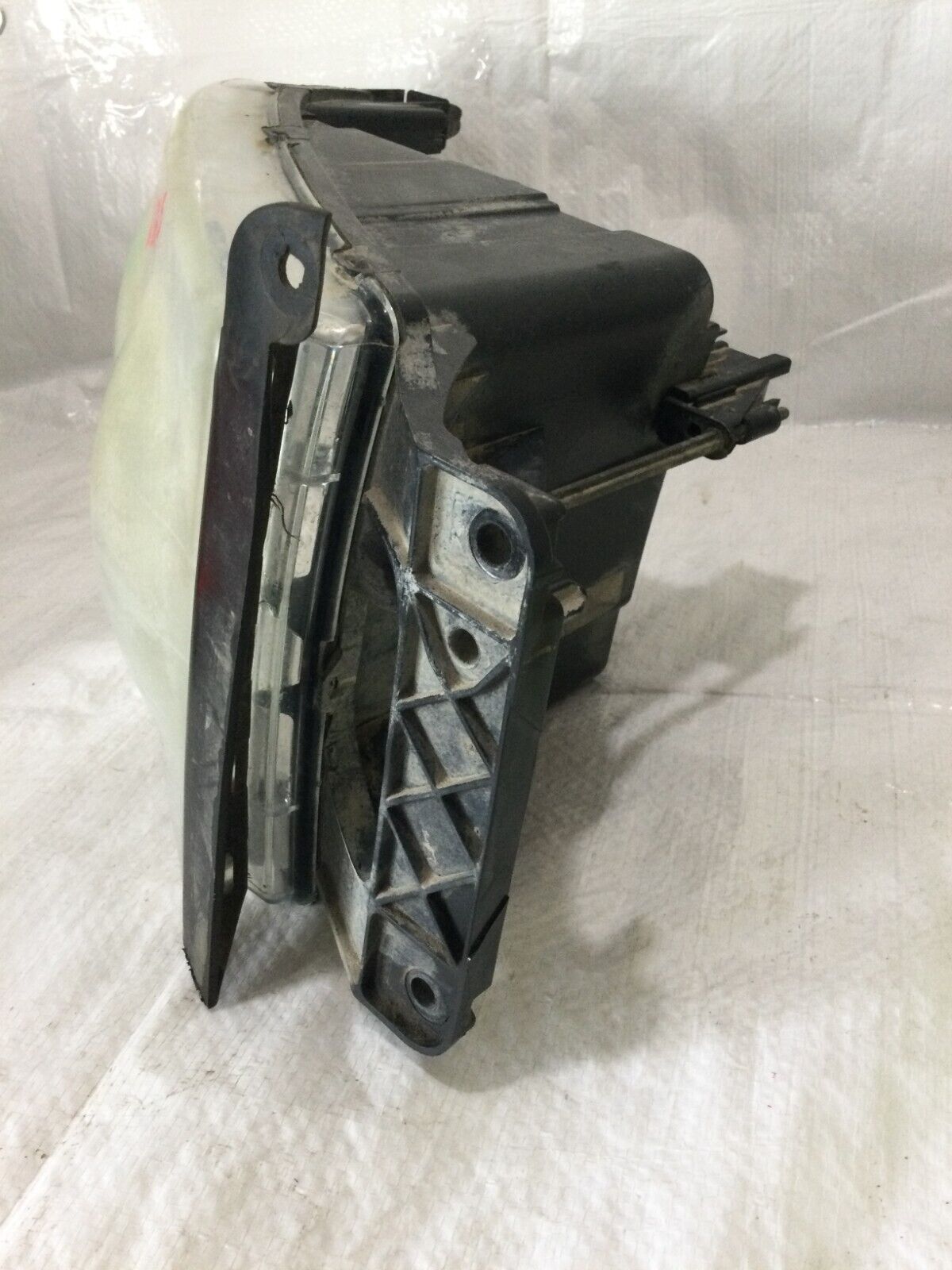 2002-2005 Dodge Ram 1500 Passenger Right Headlight OEM 55077120AG