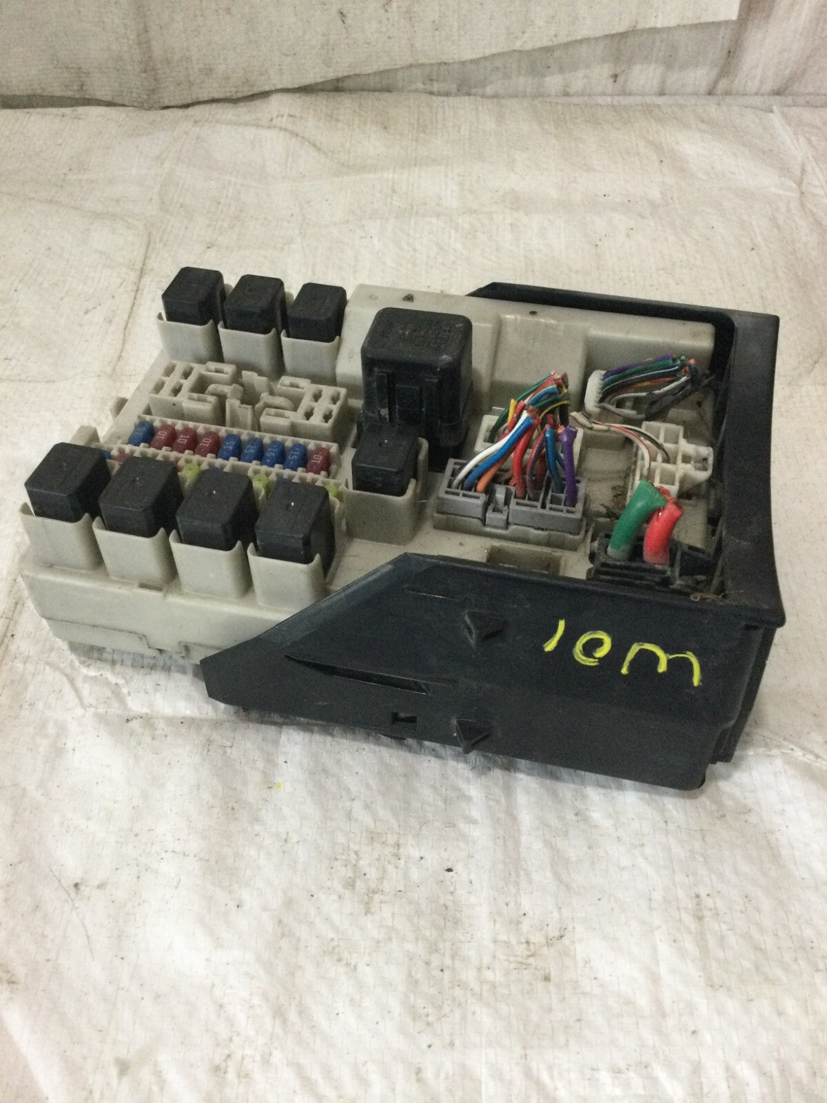 2006-2010 Infiniti M45 Engine Fuse Box OEM